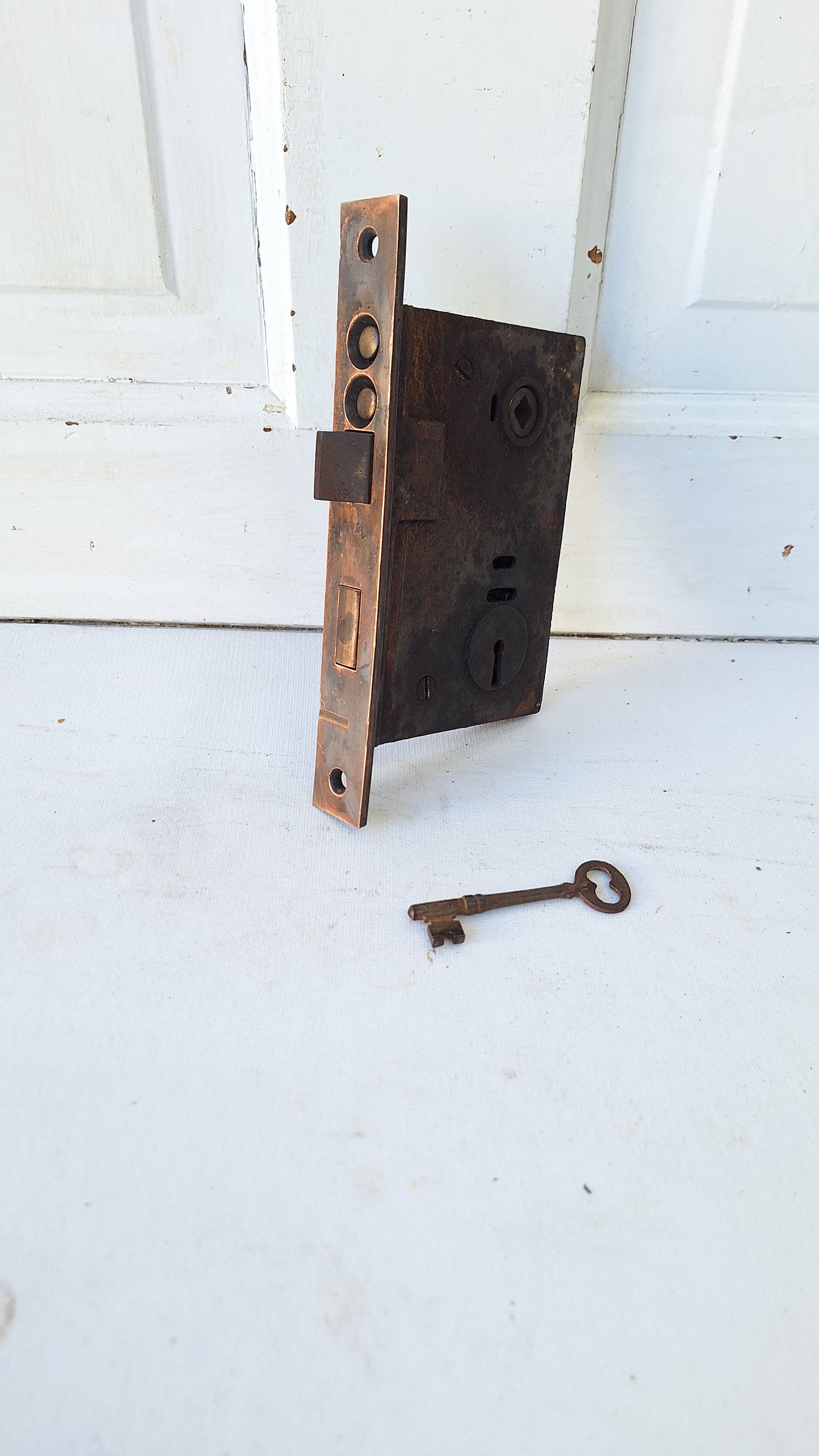 Antique Entry Door Mortise Lock with Skeleton Key, Antique Keyed Exterior Door Lock, Antique Door Card with Key, Architecture Salvage 102109