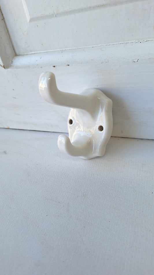 Vintage White Ceramic Wall Hook, Vintage White Bathroom Towel Hook, Chunky Porcelain Bathroom Hand Towel Hook 102117