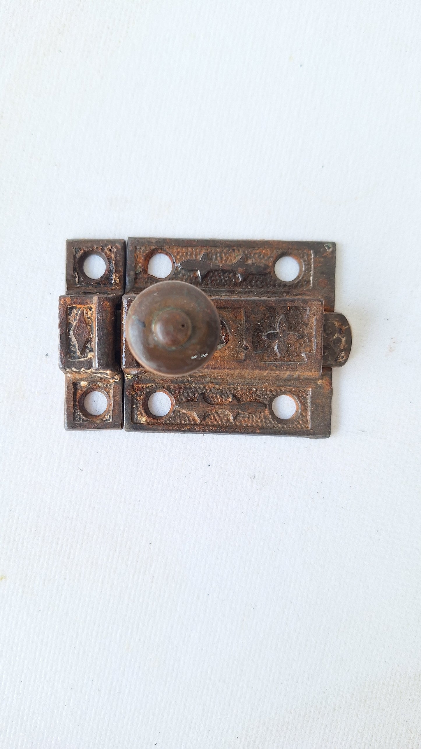 Small Ornate Iron Cabinet Latch, Eastlake Latch, Cast Iron Lock, Cabinet Hardware, Vintage Lock and Keeper 103003