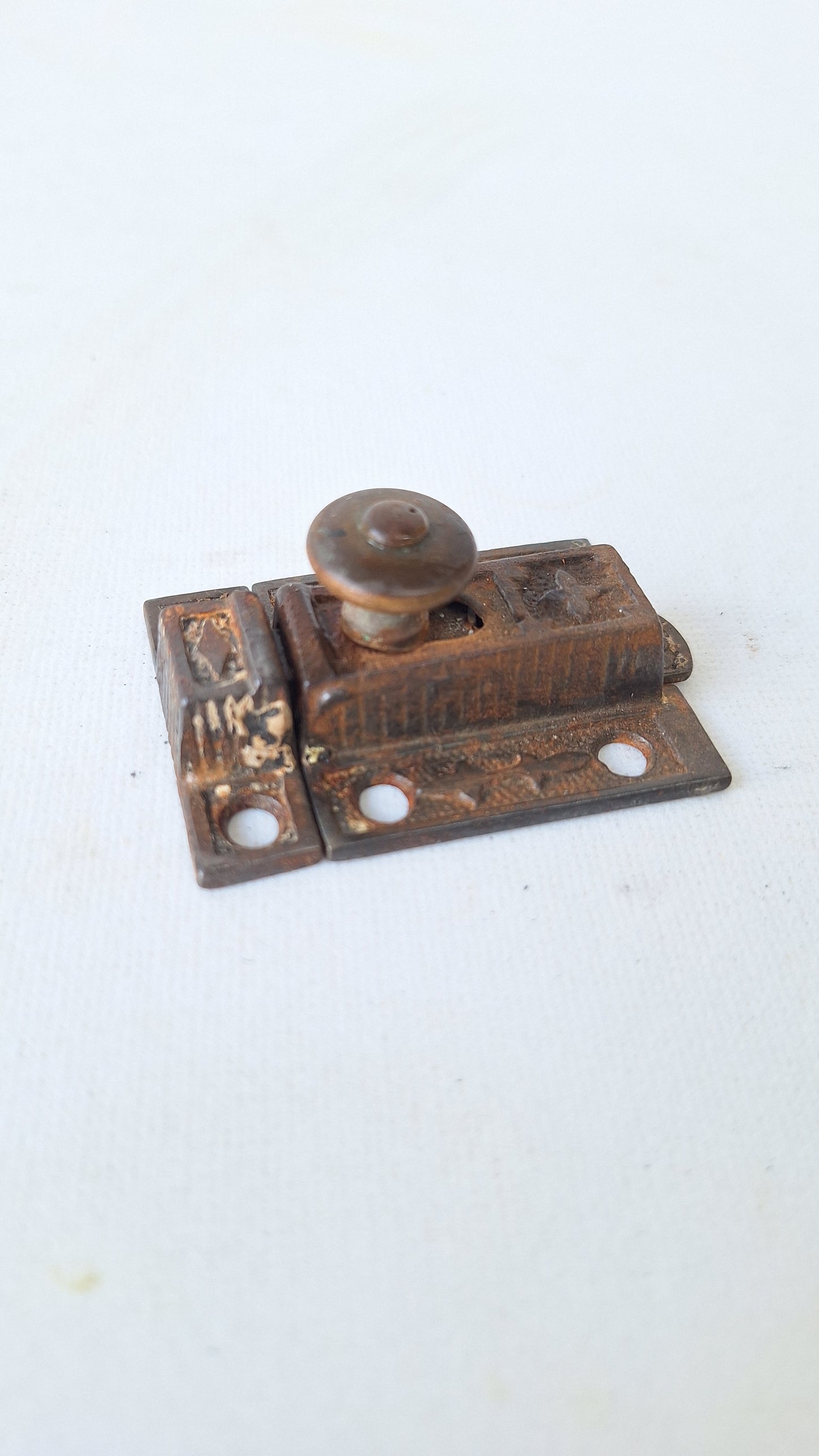 Small Ornate Iron Cabinet Latch, Eastlake Latch, Cast Iron Lock, Cabinet Hardware, Vintage Lock and Keeper 103003