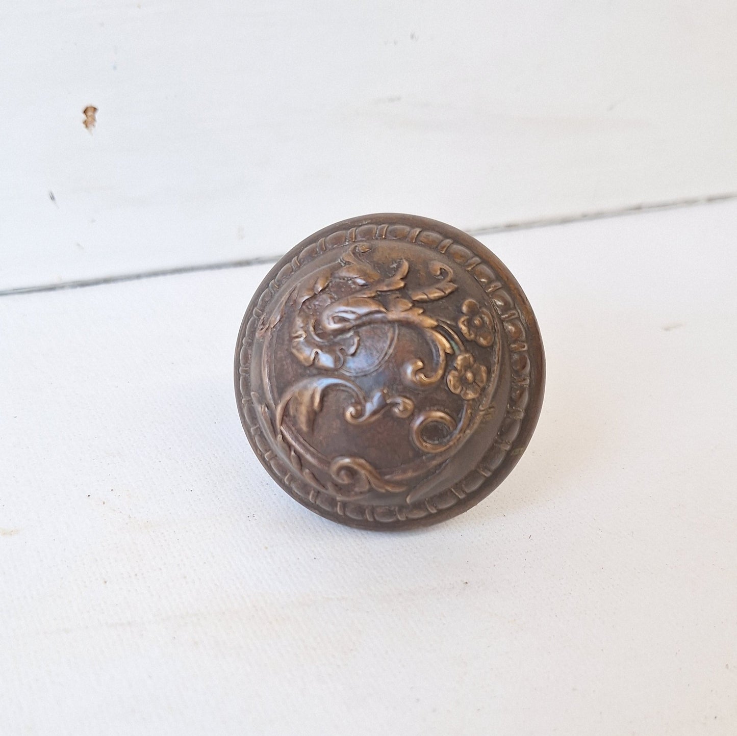 Antique Swirling Flower or Leaf Design Doorknob, Bronze Door Knob, Antique Brass Knob, Vintage Door Knob, Leaf Design 110104