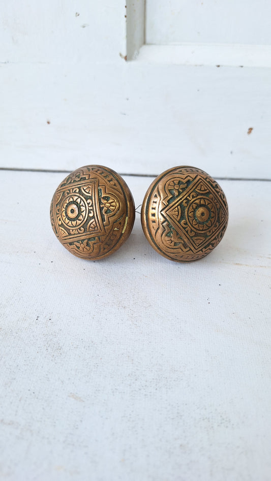 Eastlake Style Pair of Ornate Door Knobs, Fancy Flower Design Bronze Door Knob, Victorian Era Door Hardware, Architecture Salvage 111209