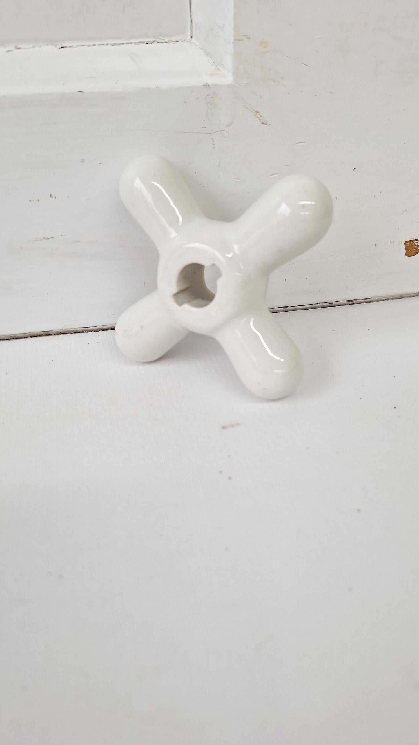 Hot or Cold Antique Porcelain Sink or Bathroom Handle, Sink Faucet Handle, Porcelain White Cross Knobs 111408