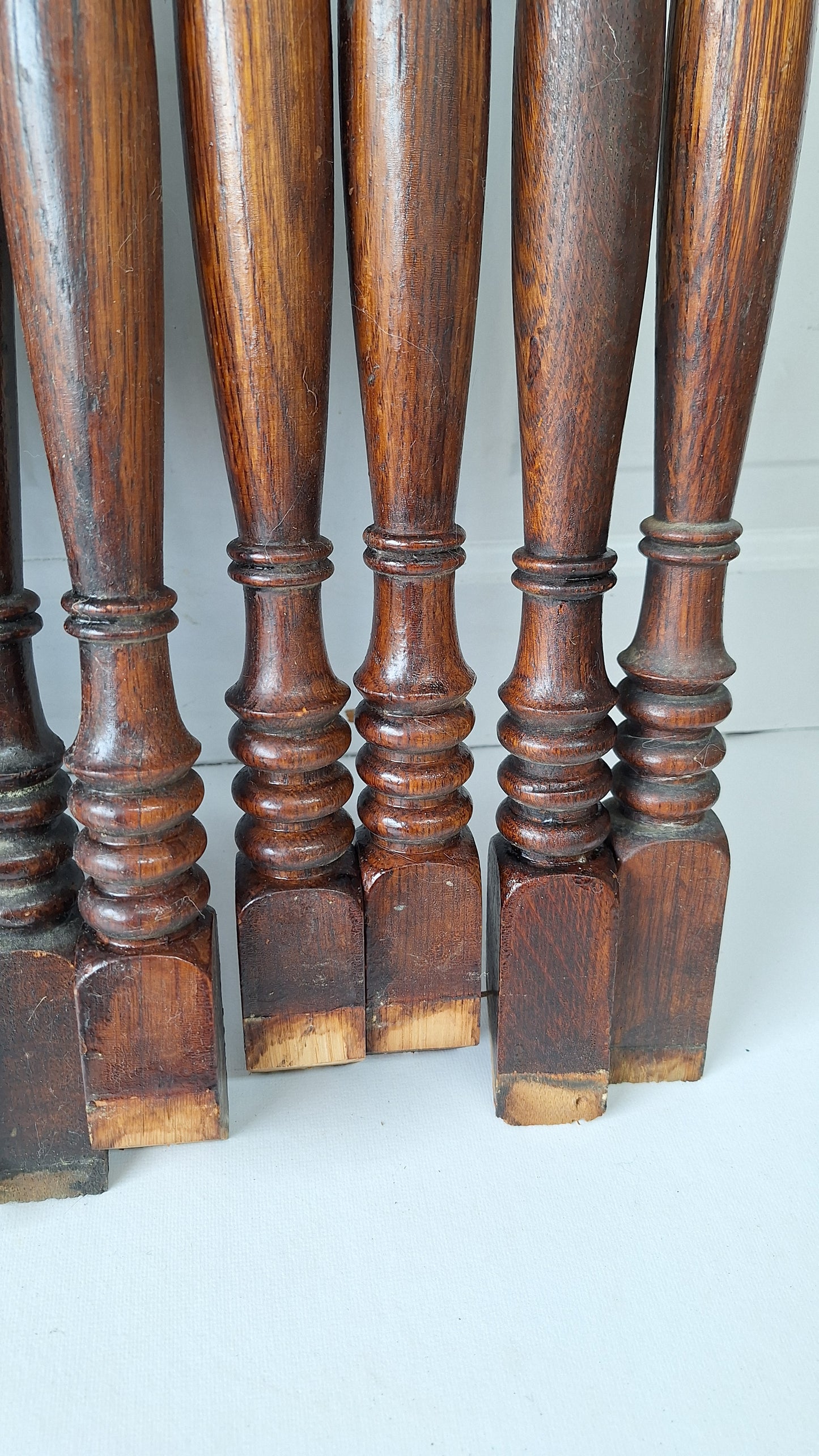 23 Antique Spindles, Staircase Spindles, Staircase Balusters, Staircase Railing Antique Table Legs, Salvaged Spindles, Wood Spindles #111604