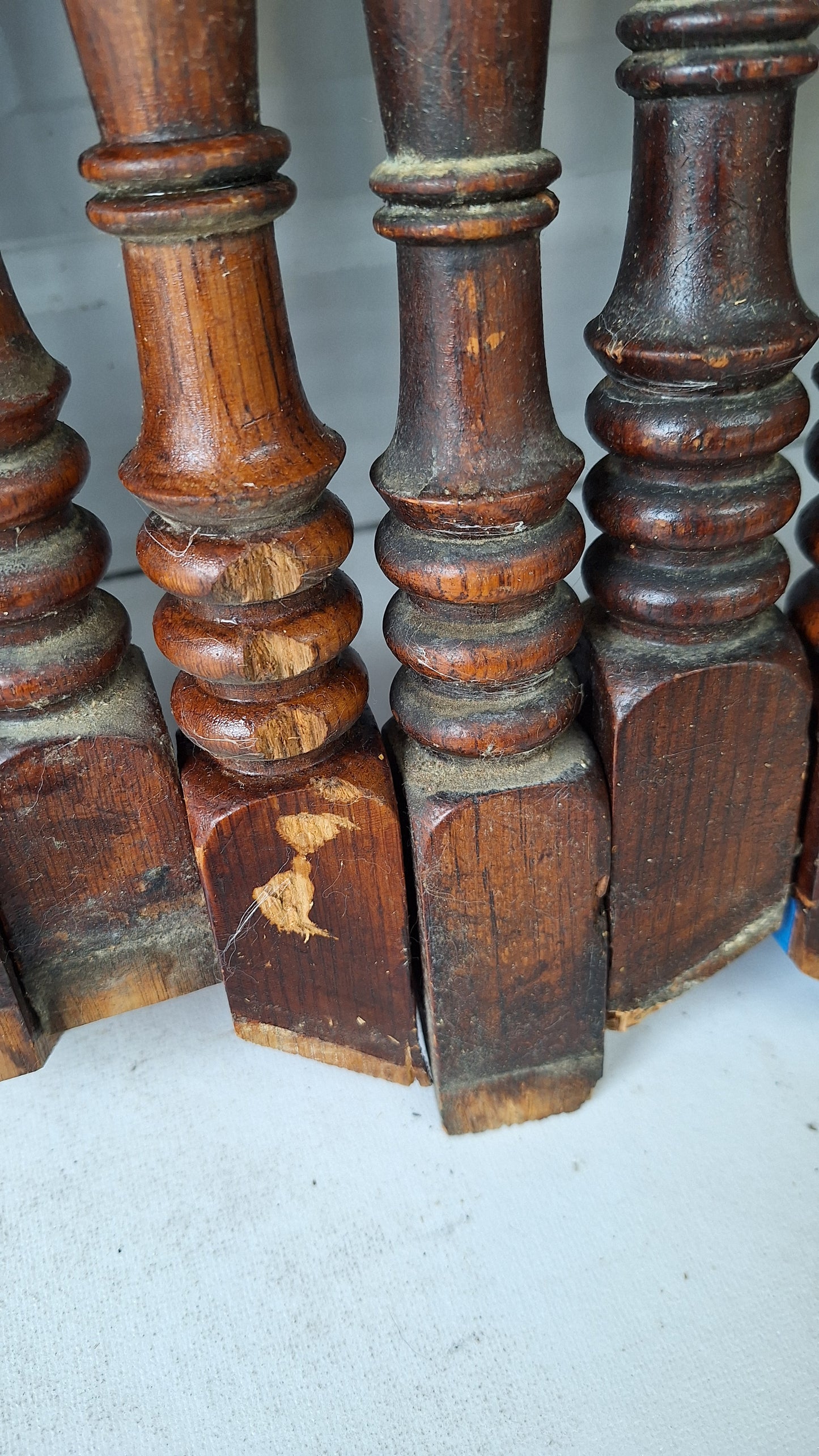 23 Antique Spindles, Staircase Spindles, Staircase Balusters, Staircase Railing Antique Table Legs, Salvaged Spindles, Wood Spindles #111604