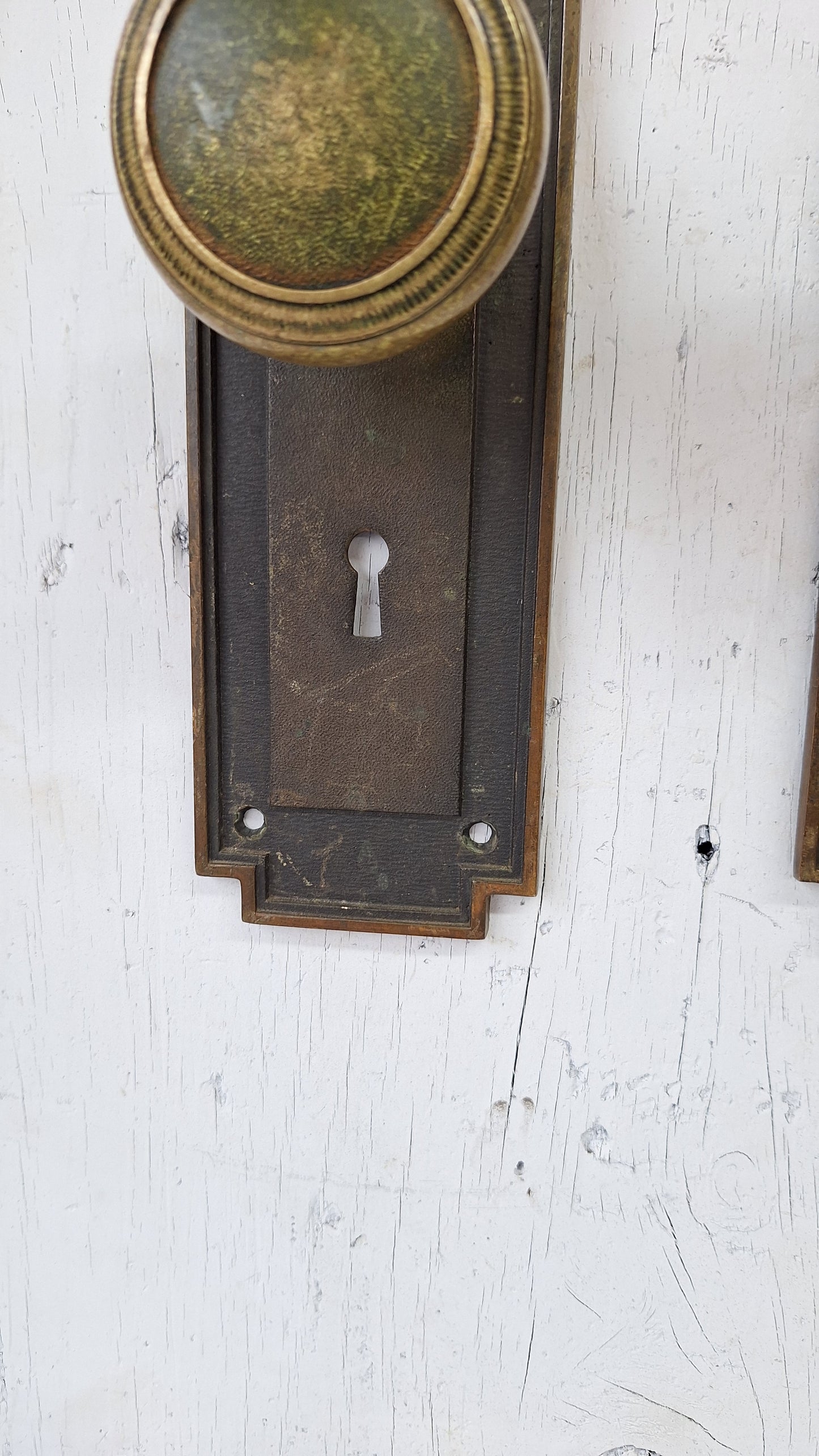 Craftsman Hardware Set, Antique Deco Design Door Knobs and Plates 122602