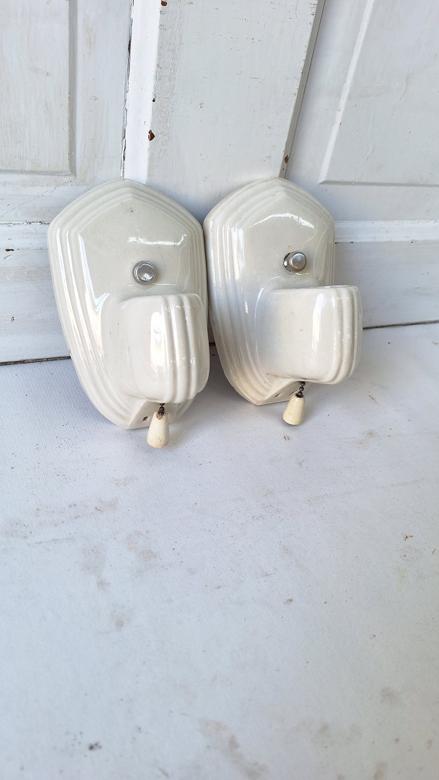 Pull Chain Switch Pair of Vintage Porcelain Bathroom Sconces, Wall Mount Lights, Set of Ceramic Bathroom Vanity Lights