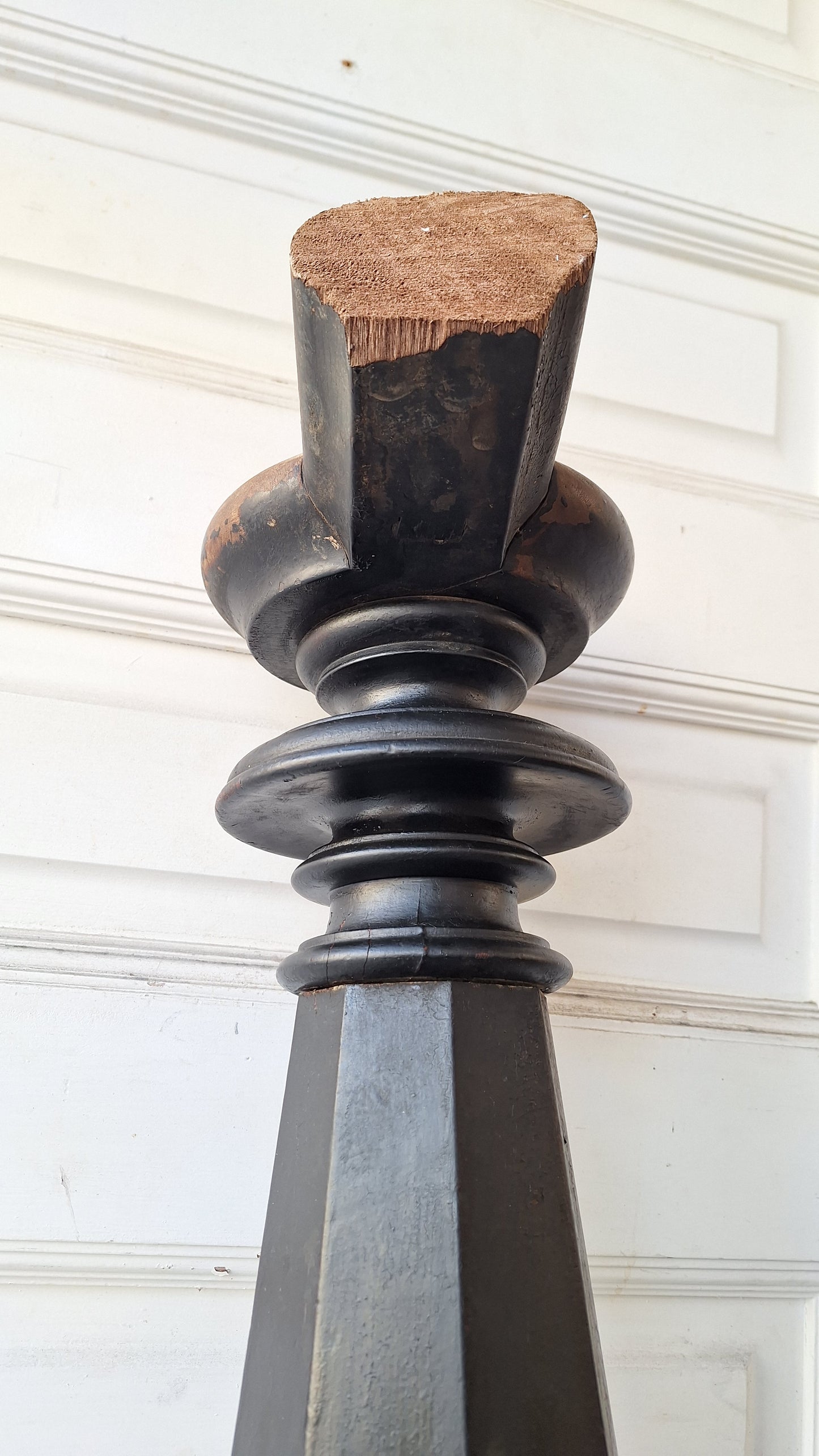 Victorian Newel Post, Walnut Newel Post, Turned Newel Post, Round Newel Post 020401