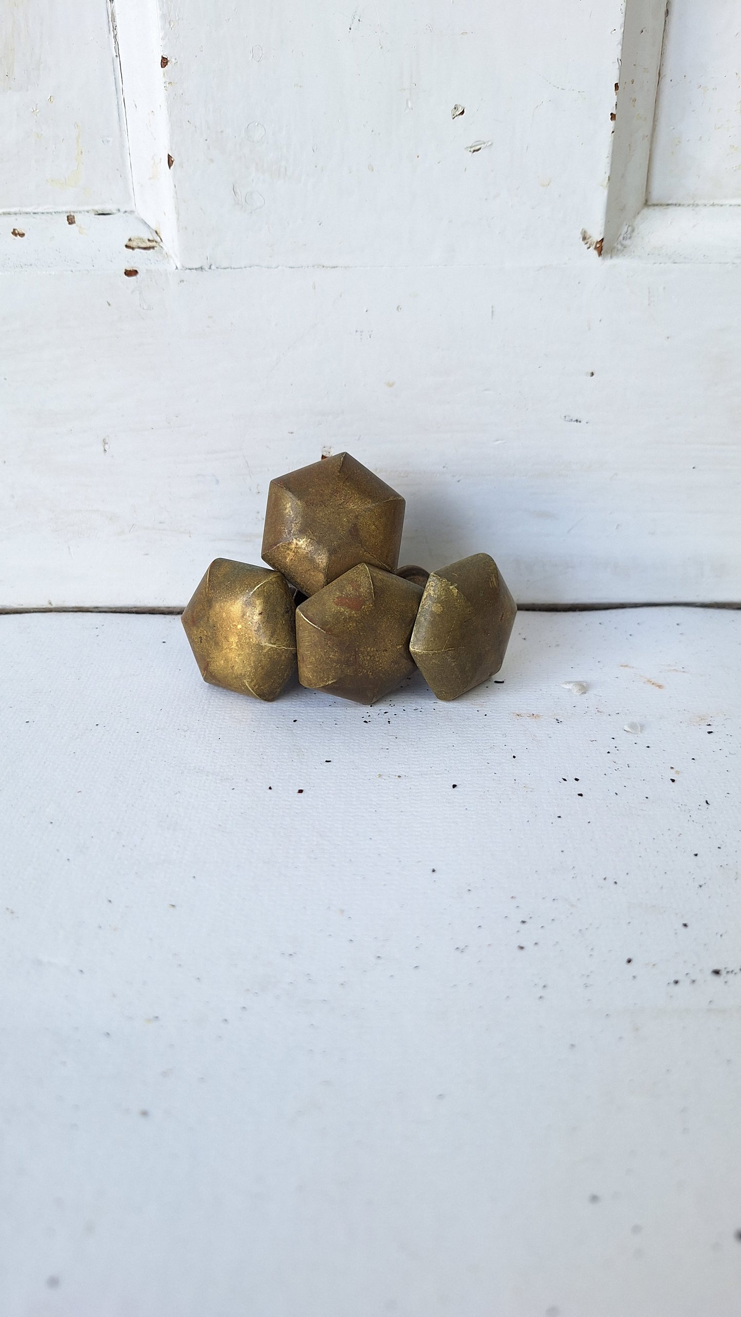 Set of 4 Vintage Bronze Knobs, Bronze Hexagon Cabinet Knobs, Vintage Hexagonal Drawer Pulls, Six Point Drawer Pulls 020409