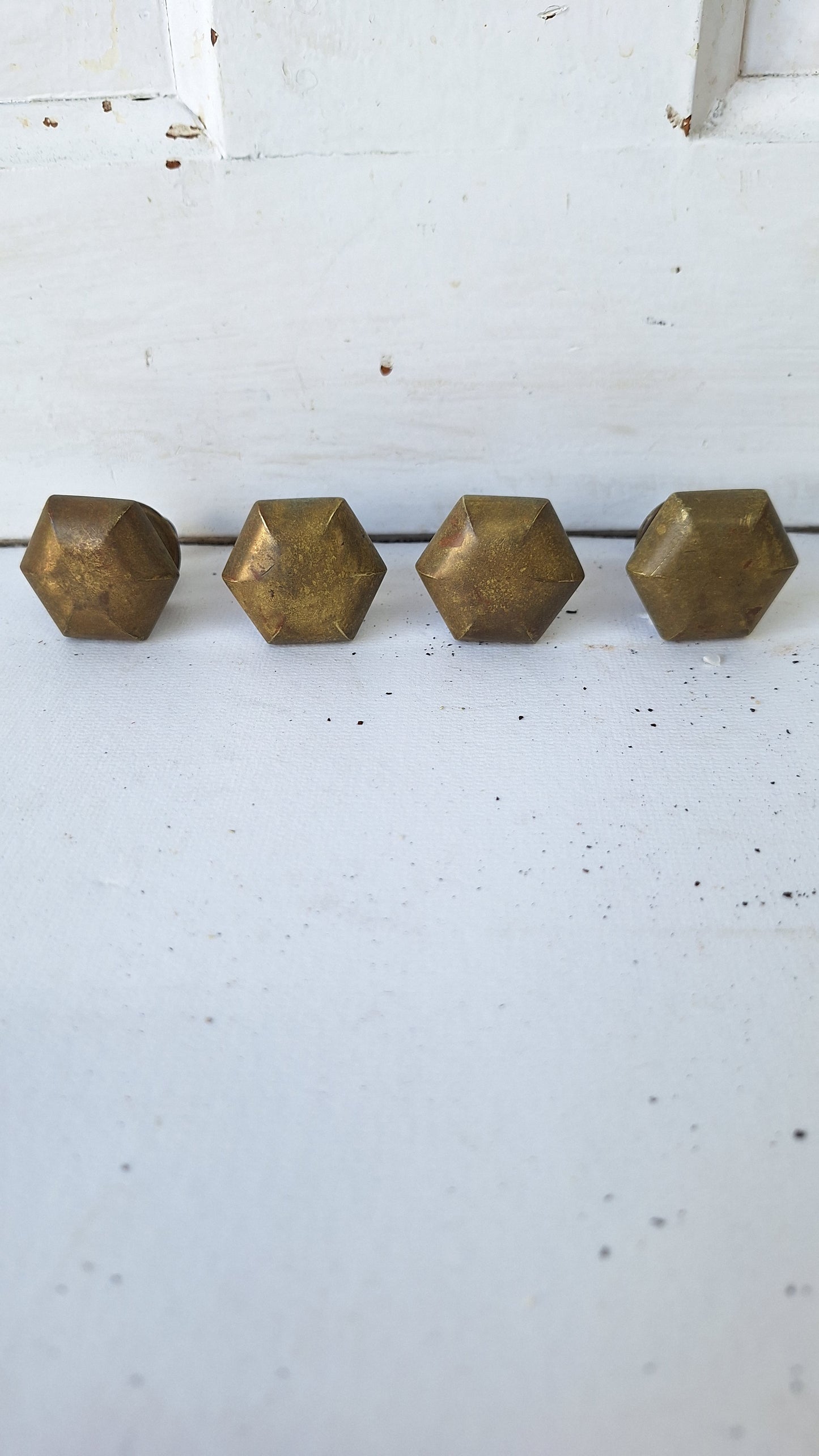 Set of 4 Vintage Bronze Knobs, Bronze Hexagon Cabinet Knobs, Vintage Hexagonal Drawer Pulls, Six Point Drawer Pulls 020409