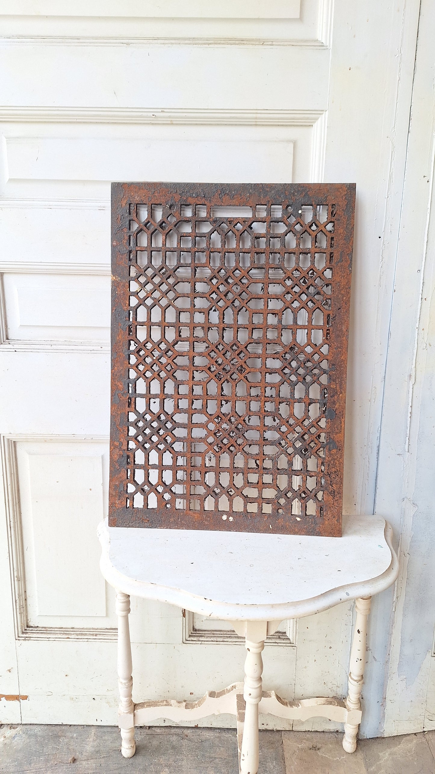 Cold Air Return, 18 x 26 inch grate, Large Antique Vent Cover, Cast Iron Grate 021101