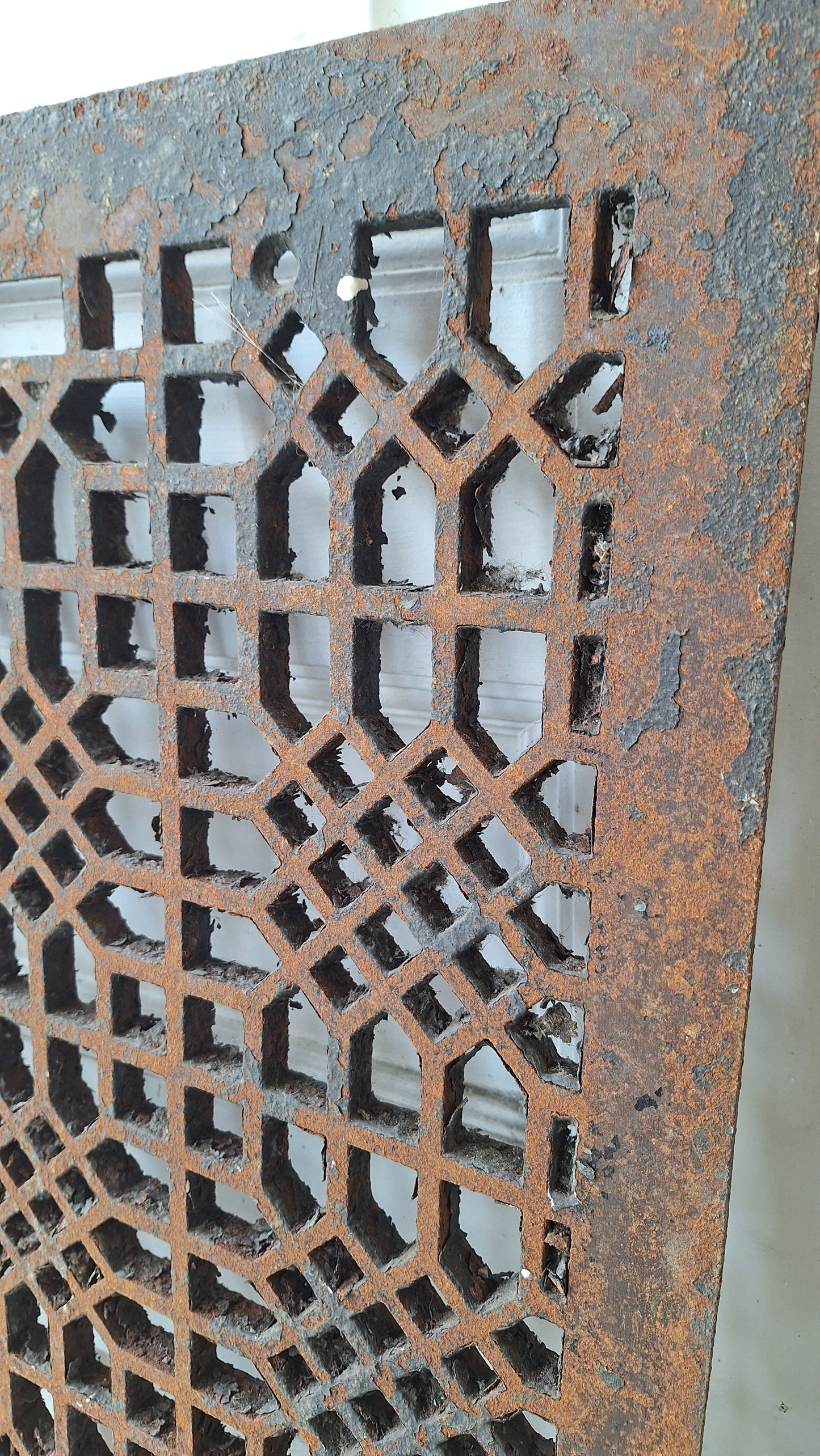 Cold Air Return, 18 x 26 inch grate, Large Antique Vent Cover, Cast Iron Grate 021101