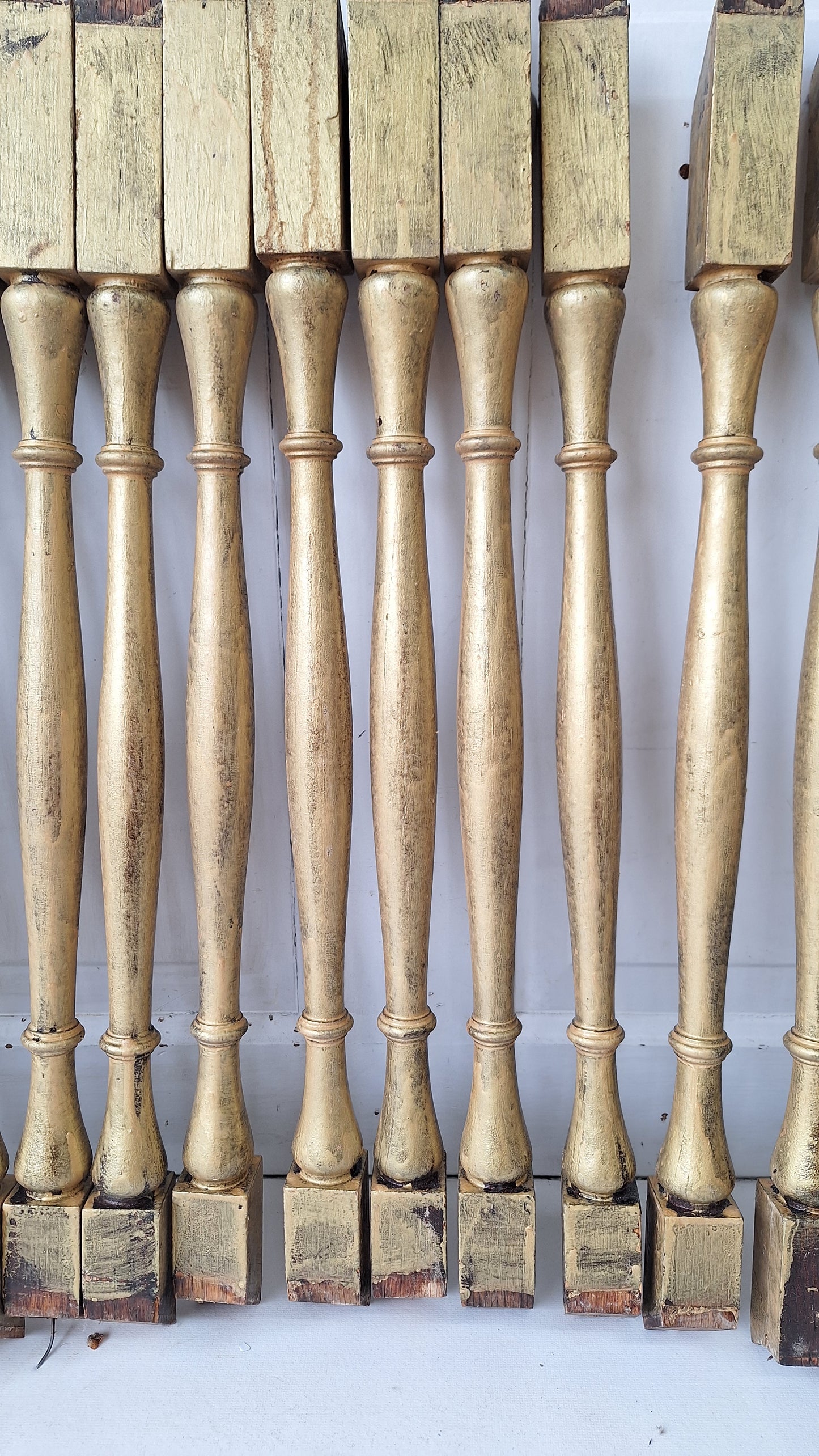 22 Antique Spindles, Staircase Spindles, Staircase Balusters, Staircase Railing Antique Table Legs, Salvaged Spindles, Wood Spindles #021102