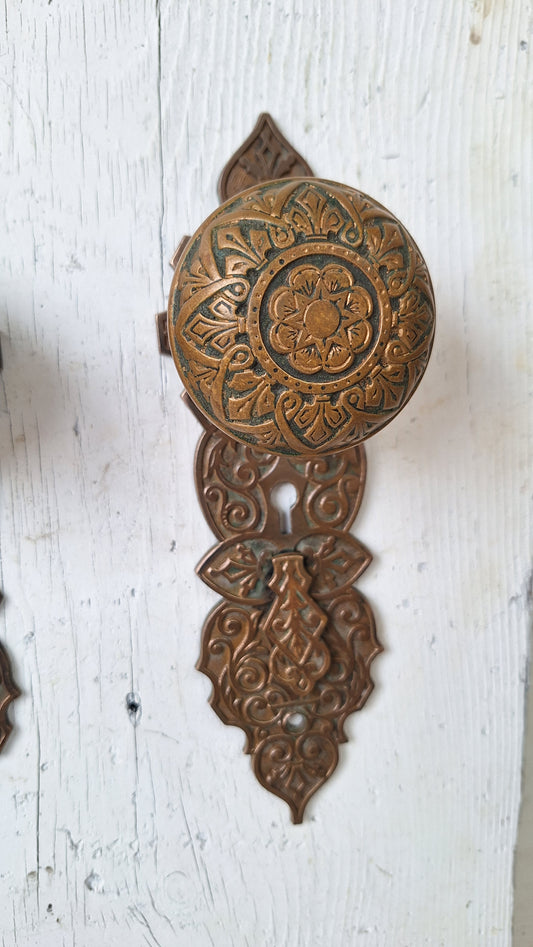 Ornate Bronze Entry Door Plate Set, Front Door Backplates and Keyhole Cover, Double Keyhole, Front Door Escutcheon and Rosette 040304