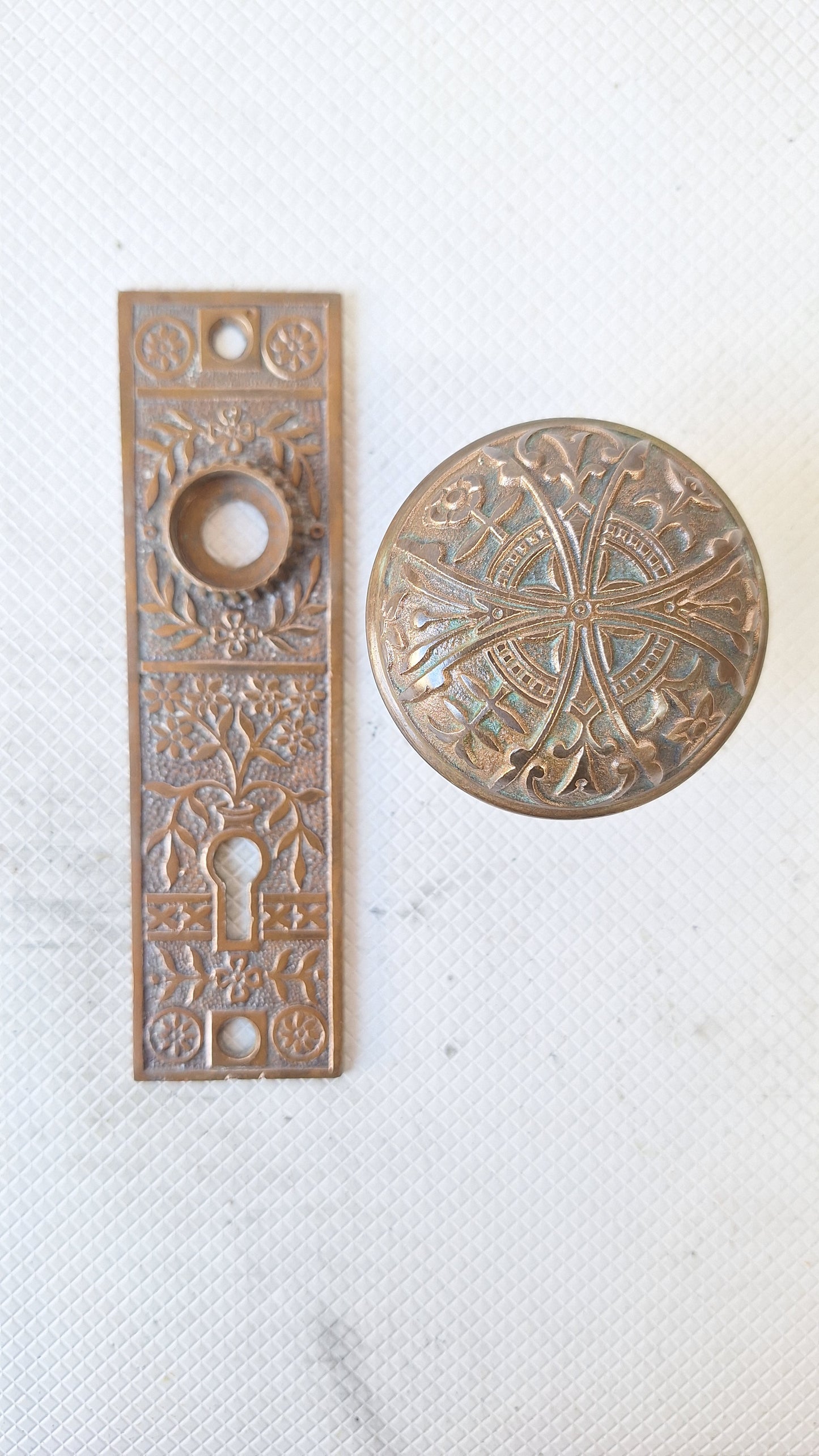 Lockwood Bronze Doorknobs and Backplates Eastlake Design, Complete Set Victorian Hardware 040809