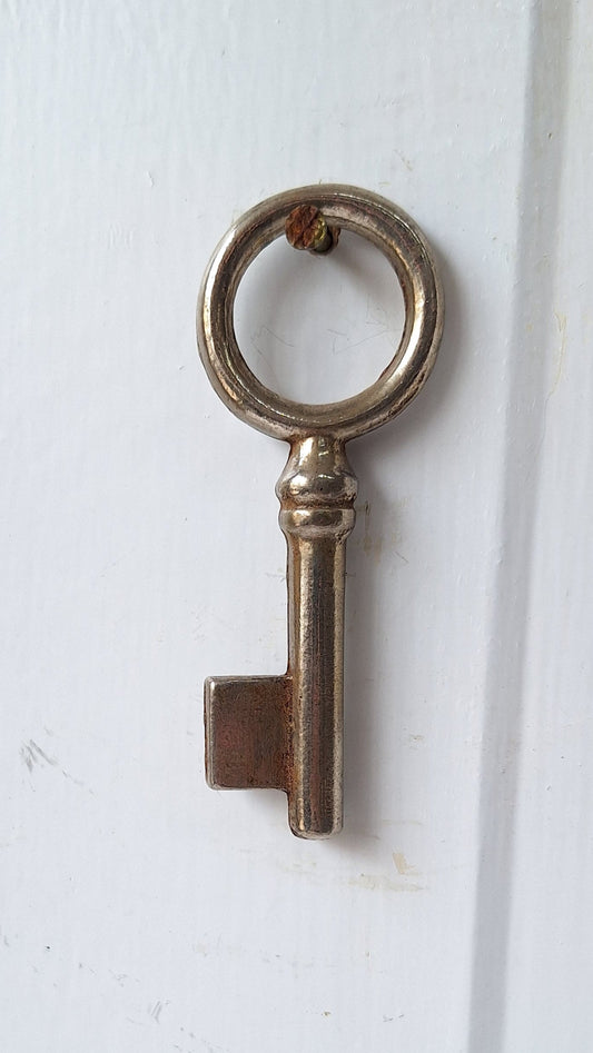 Fancy Silver Key, Old Skeleton Key, Antique Key, Antique Brass Key, Silver Skeleton Key, Key Jewelry, Key Pendant, Antique Skeleton 041802