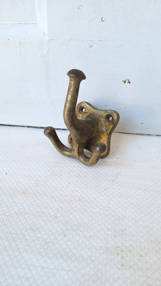 Antique Solid Brass Three Prong Wall Hook, Antique Bronze Three Arm Coat or Hat Hook 050705