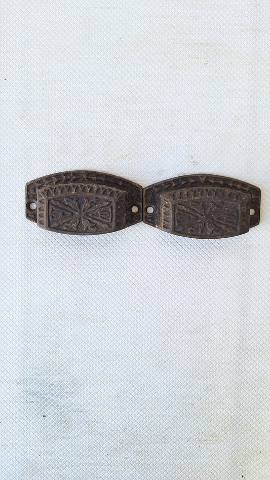 Small Eastlake Iron Pulls with Flower Detail, Antique Floral Design Pull, Cast Iron Handle Antique Victorian Hardware 050804