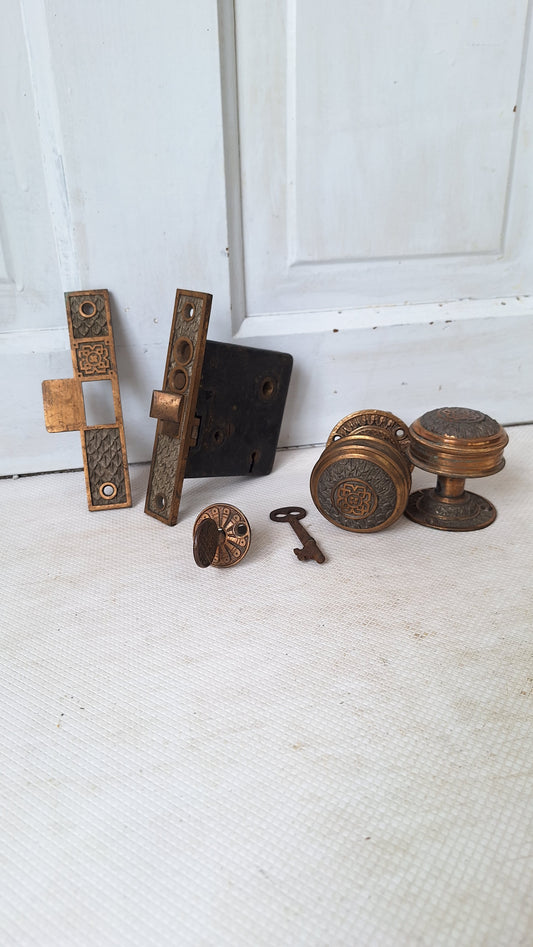 Keyed Ornate Bronze Doorknob and Door Lock, Old Door Mortise Lock Door Knobs and Rosettes, Antique Victorian Door Hardware 052901