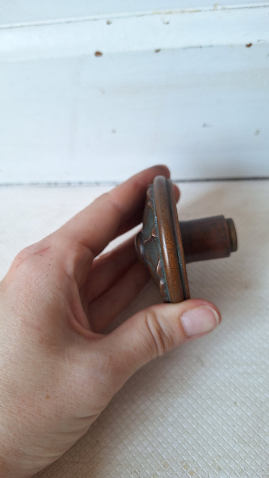 Large Mid Century Era Bronze Doorknob, Ornate MCM Bronze Door Knob, Vintage Door Pull Handle 053103