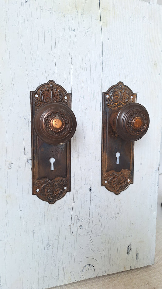 Set Copper Wash Door Hardware, Ornate Backplates and Door Knob Pair, Bronze Hardware, Bronze Door Hardware Set, Architecture Salvage 060701
