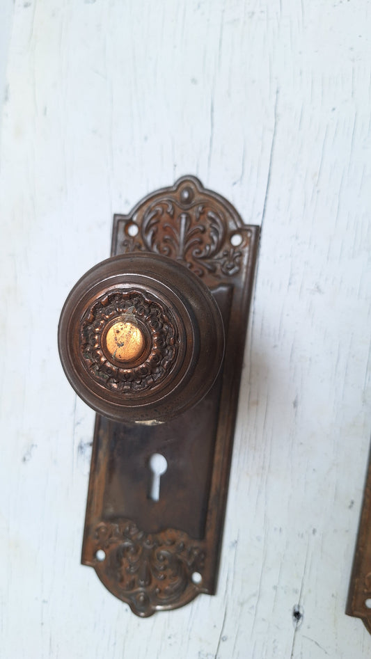 Set Copper Wash Door Hardware, Ornate Backplates and Door Knob Pair, Bronze Hardware, Bronze Door Hardware Set, Architecture Salvage 060701