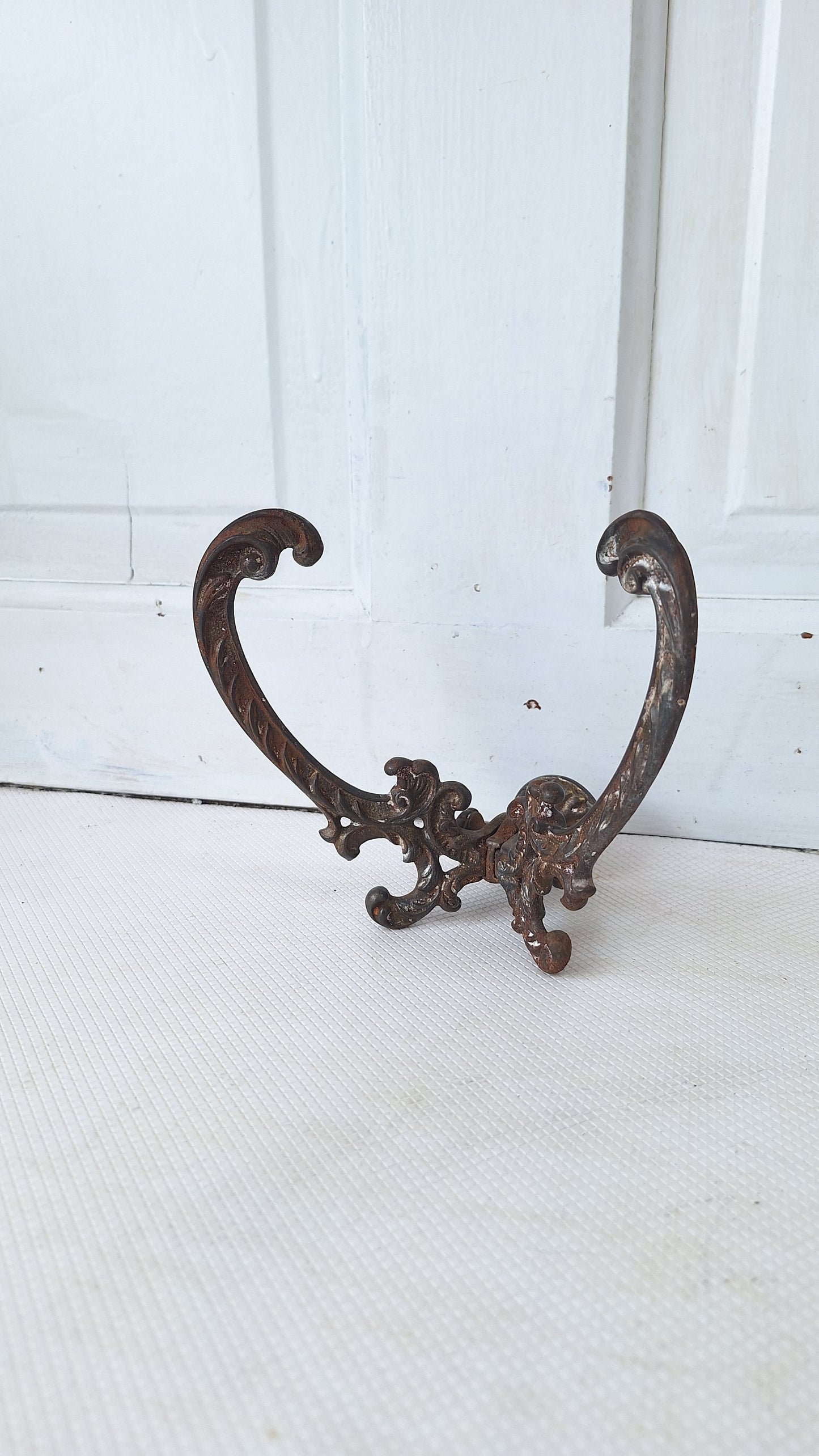 Large Cast Iron Victorian Hall Tree Hook, Ornate Iron Design Antique Coat Hook, Large Double Hook, Architecture Salvage 072702