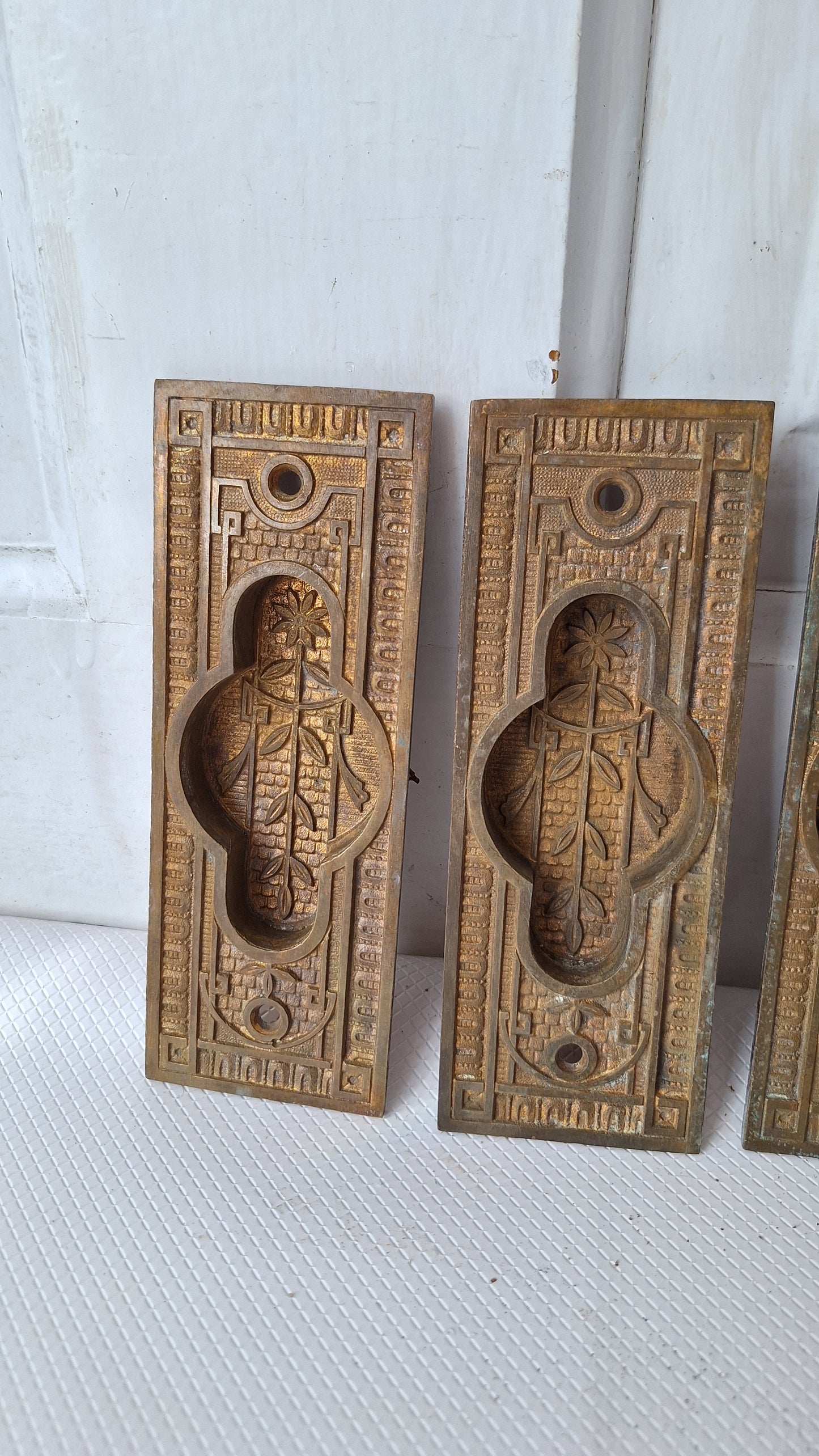Set of Four Ornate Bronze Antique Door Pulls, Pocket Door Pull Recessed Handle, Sliding Door Pull, Brass Pull for Rolling Door 080802