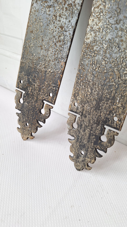 Tudor Vintage Iron Door Push Plates, Hammered Texture Antique Door Finger Plates, Swinging Door Plates 081005