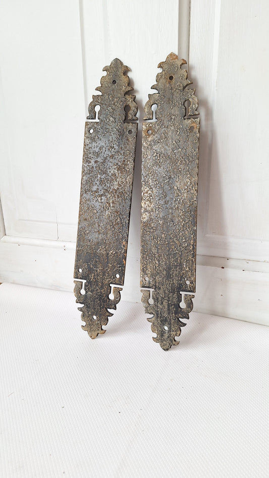 Tudor Vintage Iron Door Push Plates, Hammered Texture Antique Door Finger Plates, Swinging Door Plates 081005