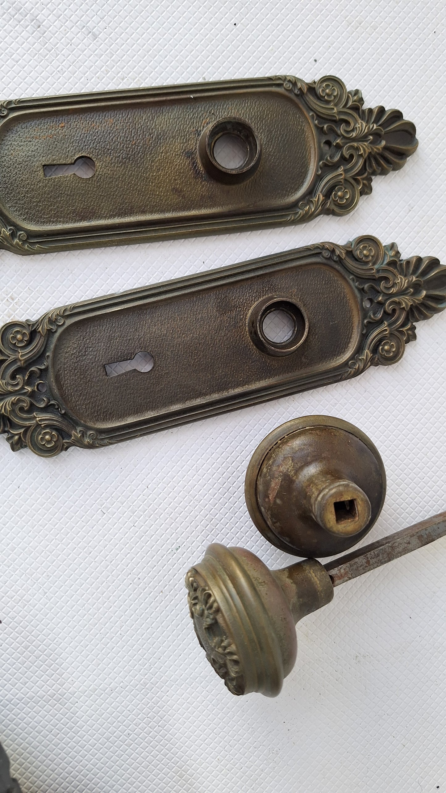Olympus Doorknobs and Plate Set, Antique Fancy Door Knobs and Backplates, Ornate Bronze Doorknob, Victorian Era, Antique Bronze Knob 082905