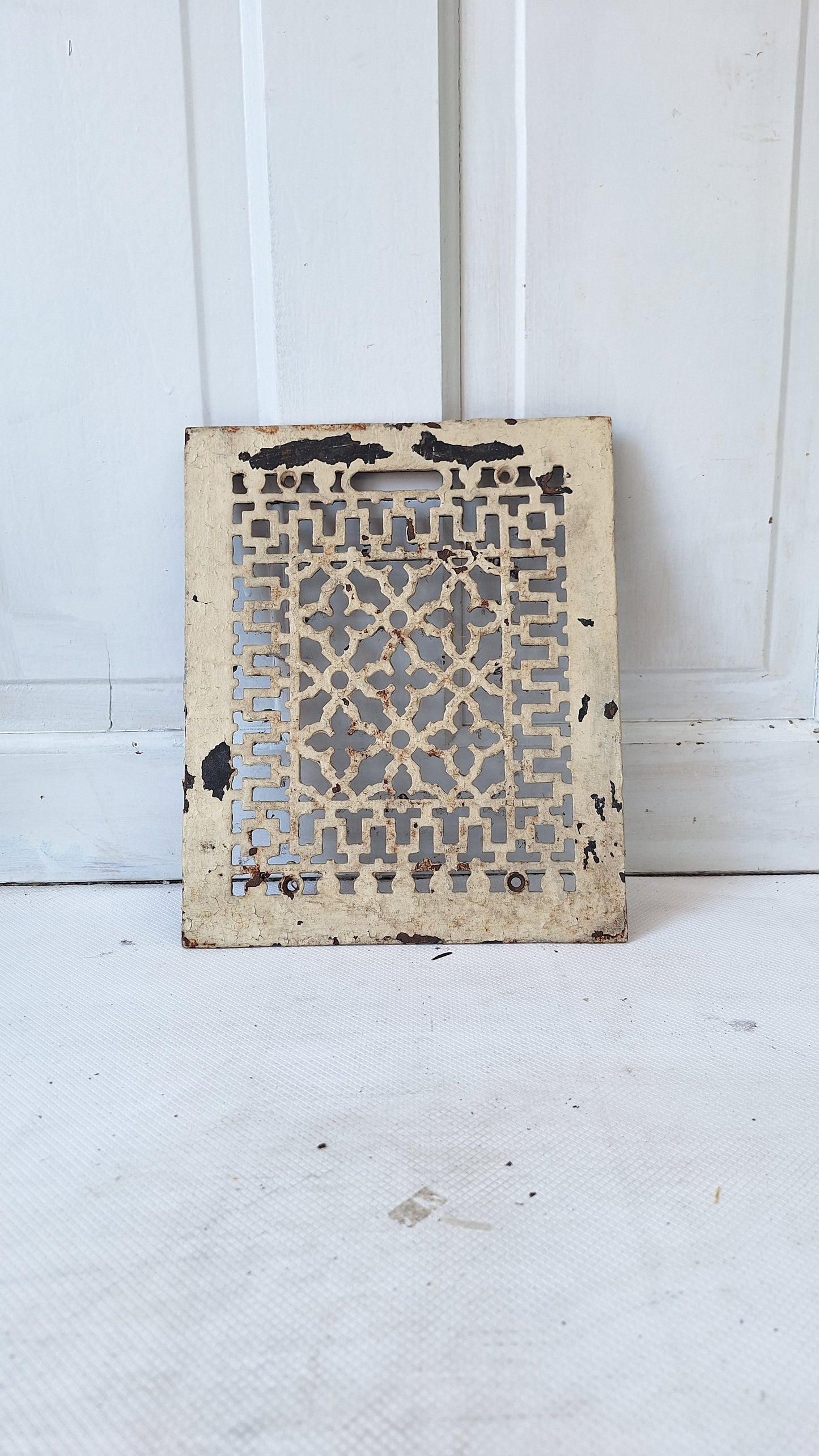 10 x 12" Fancy Pattern Antique Vent Cover, Cast Iron Ornate Heating Grate Cover