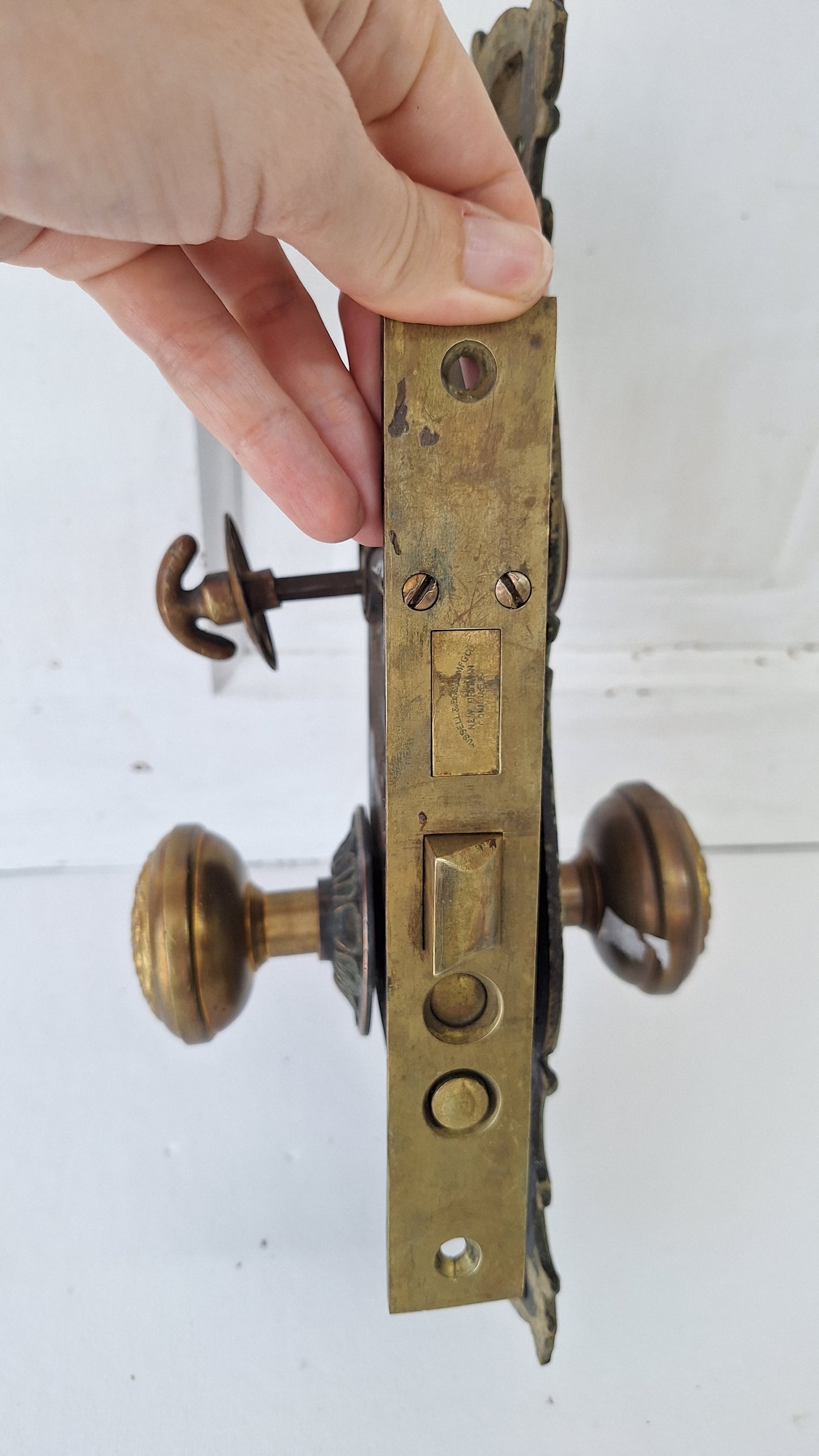 Complete Entry Door Hardware Set: Front Door Cylinder Lock with Plates and Knobs