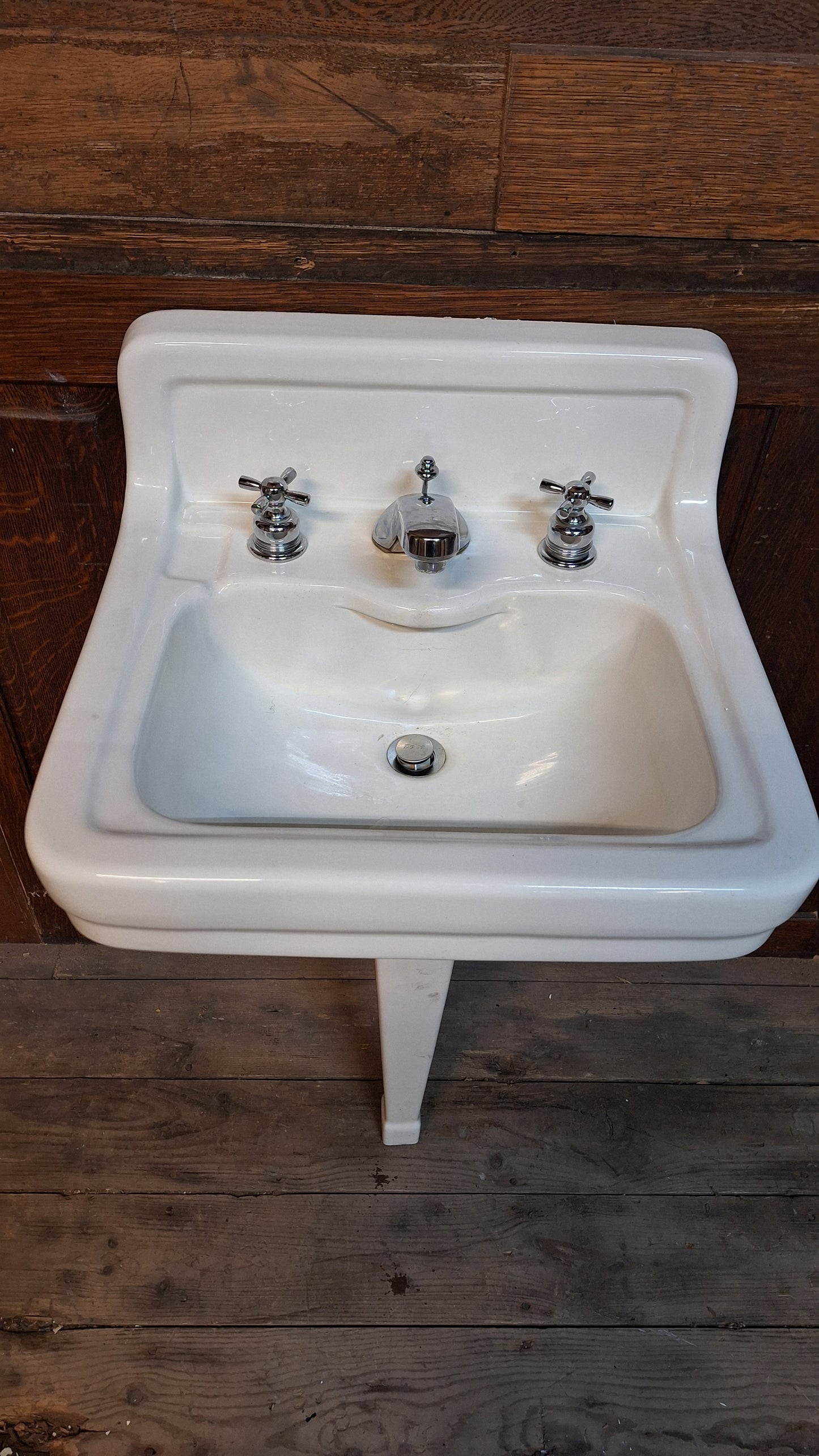 Vintage Peg Leg Sink: Porcelain 1930s Pedestal Sink