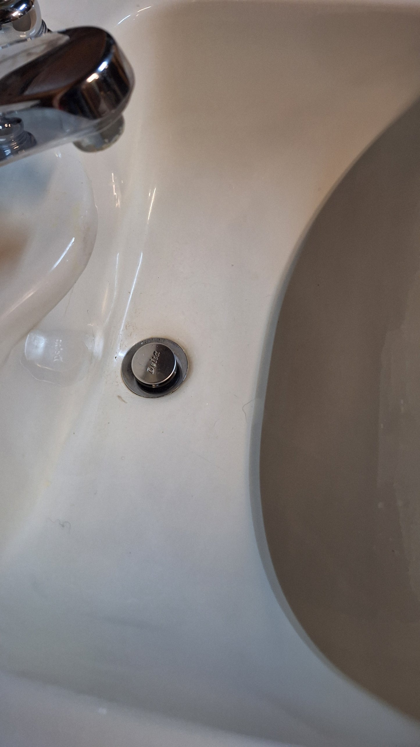 Vintage Peg Leg Sink: Porcelain 1930s Pedestal Sink