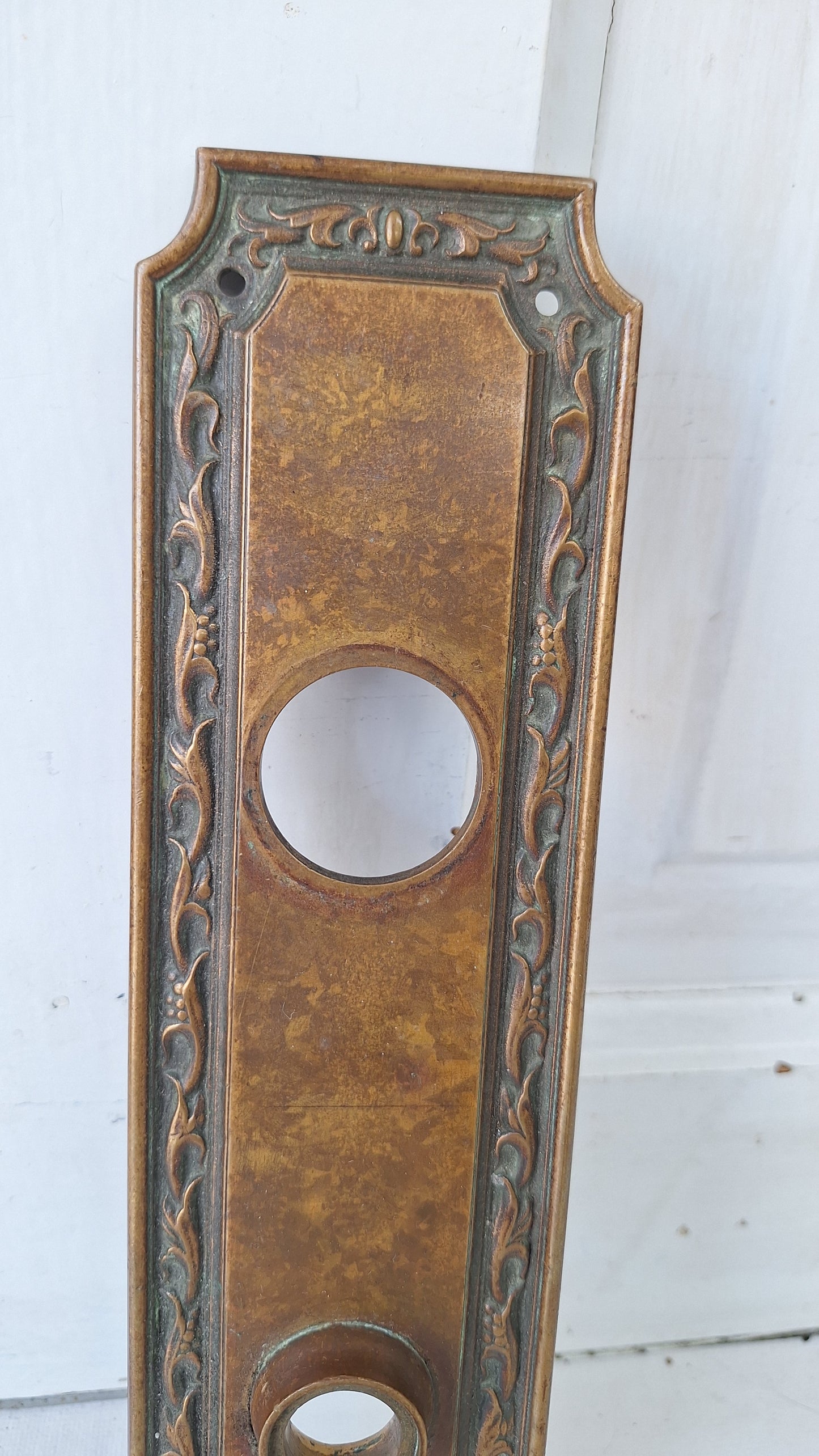 Fancy Bronze Cylinder Lock Plate, Lock Escutcheon Entry Door Plate