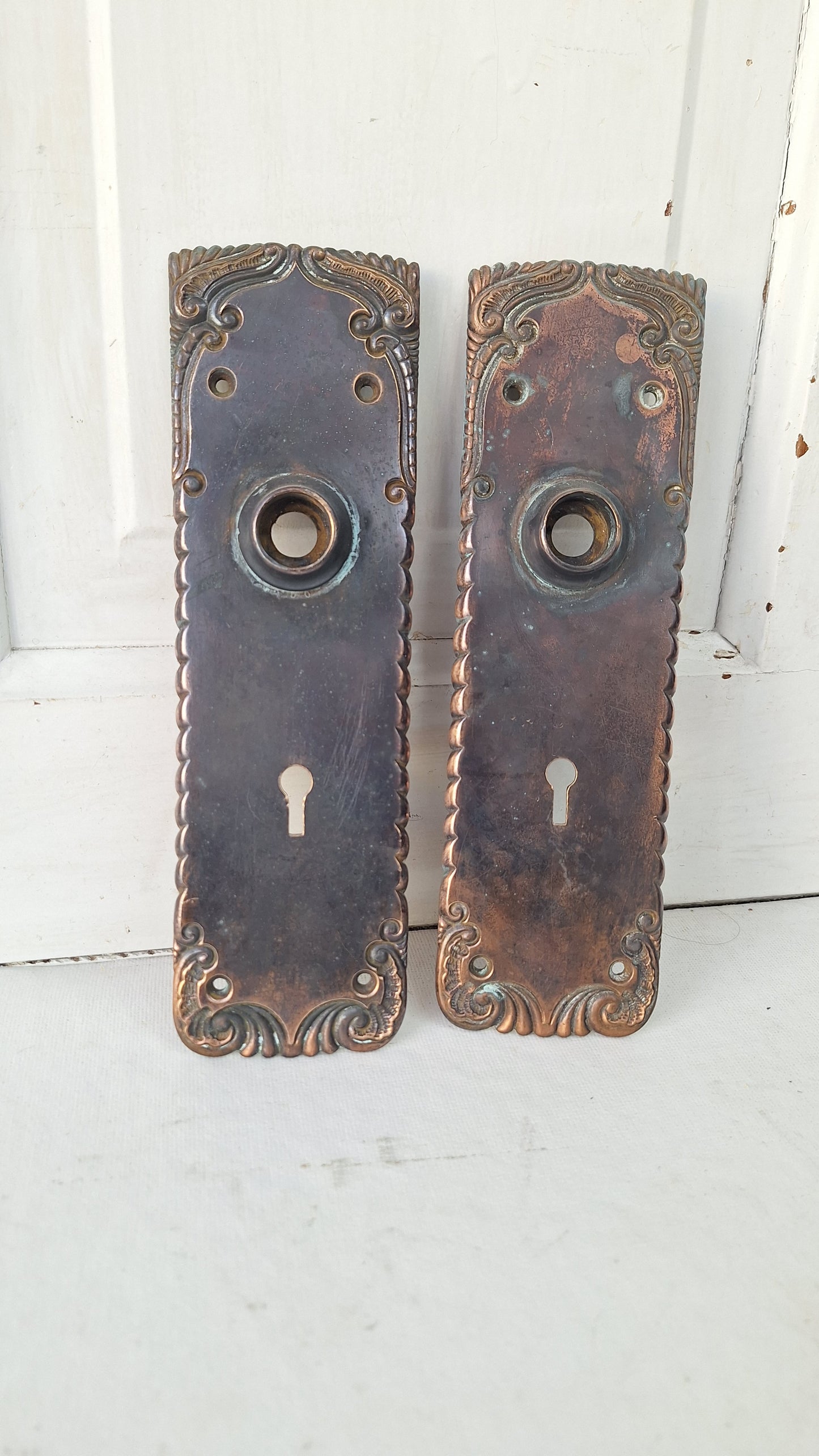 Bronze Spiral Pattern Door Plates, Antique Swirl Design Door Knob Backplates