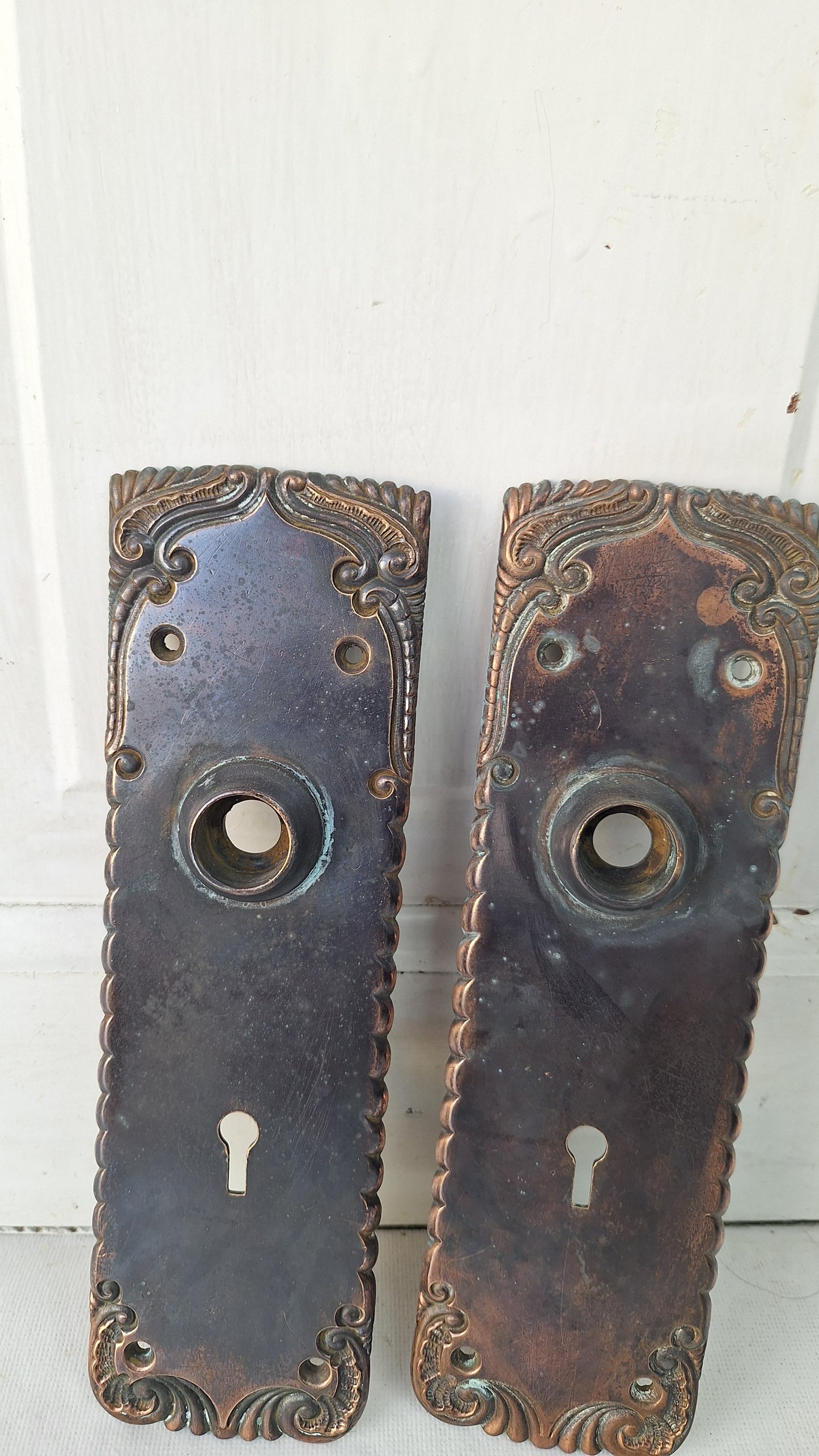 Bronze Spiral Pattern Door Plates, Antique Swirl Design Door Knob Backplates