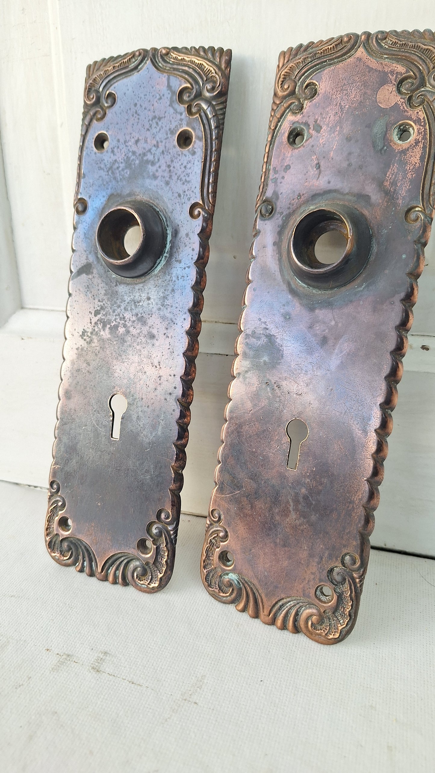 Bronze Spiral Pattern Door Plates, Antique Swirl Design Door Knob Backplates