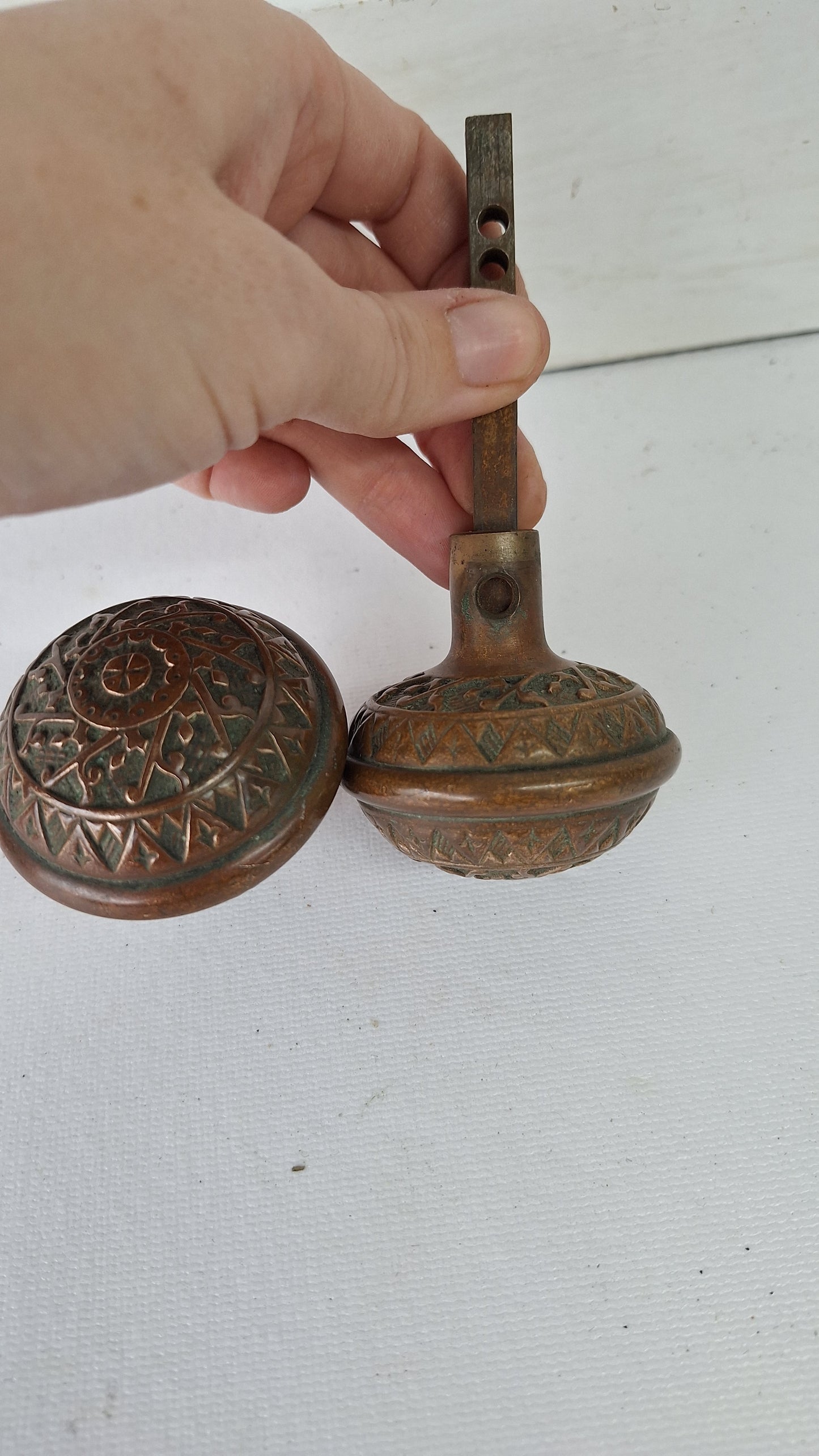 Windsor Pattern Doorknobs by Reading Hardware, Victorian Bronze Door Knob Set