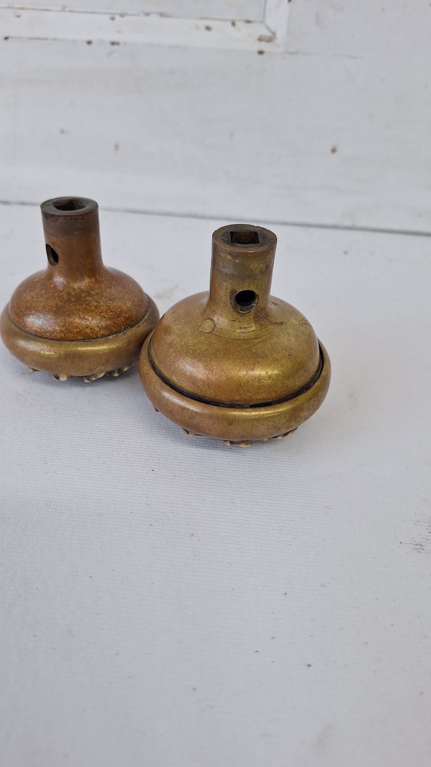 Vericchio Pattern Doorknob Set, Large and Passage Size Door Knobs