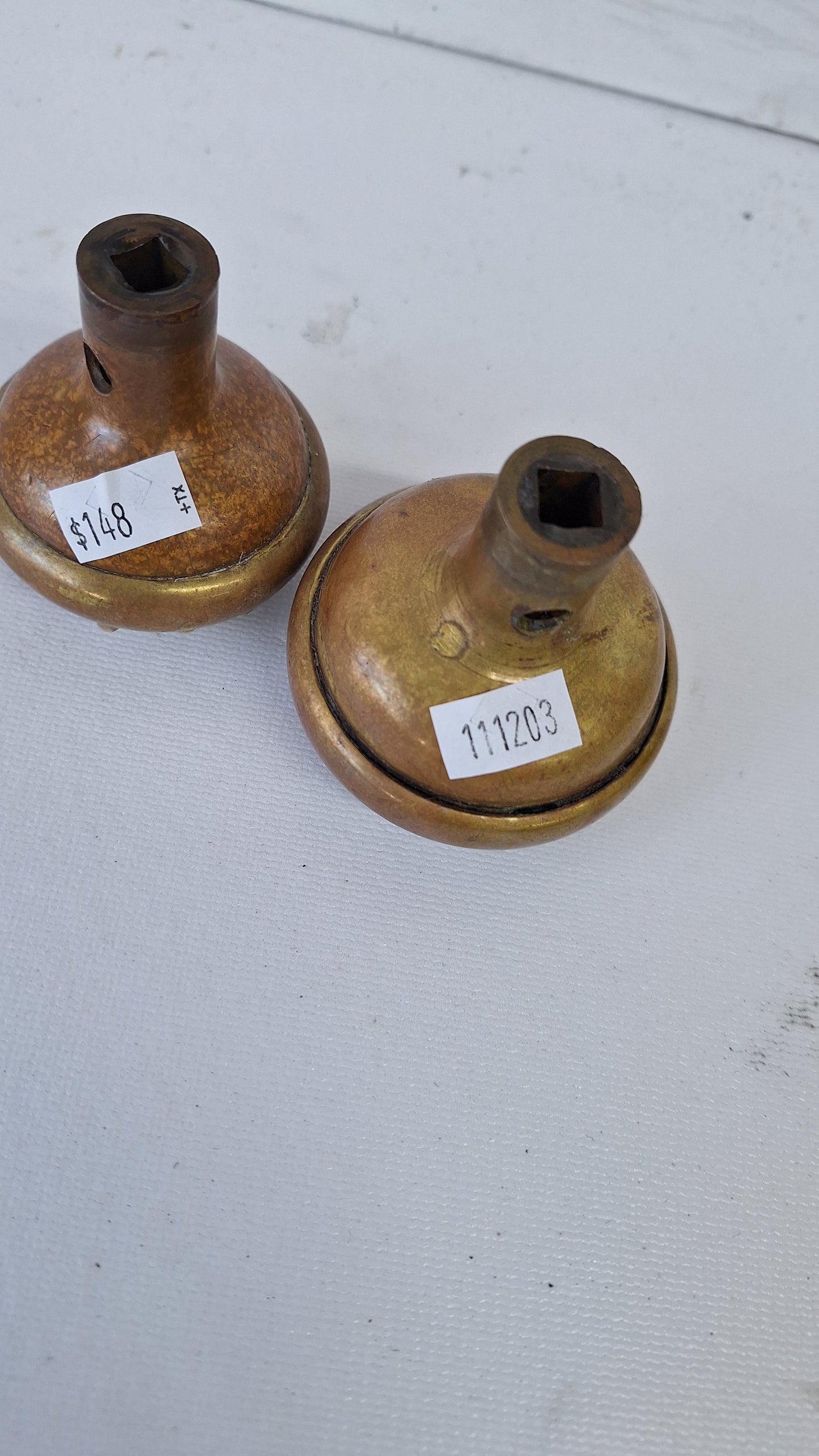 Vericchio Pattern Doorknob Set, Large and Passage Size Door Knobs