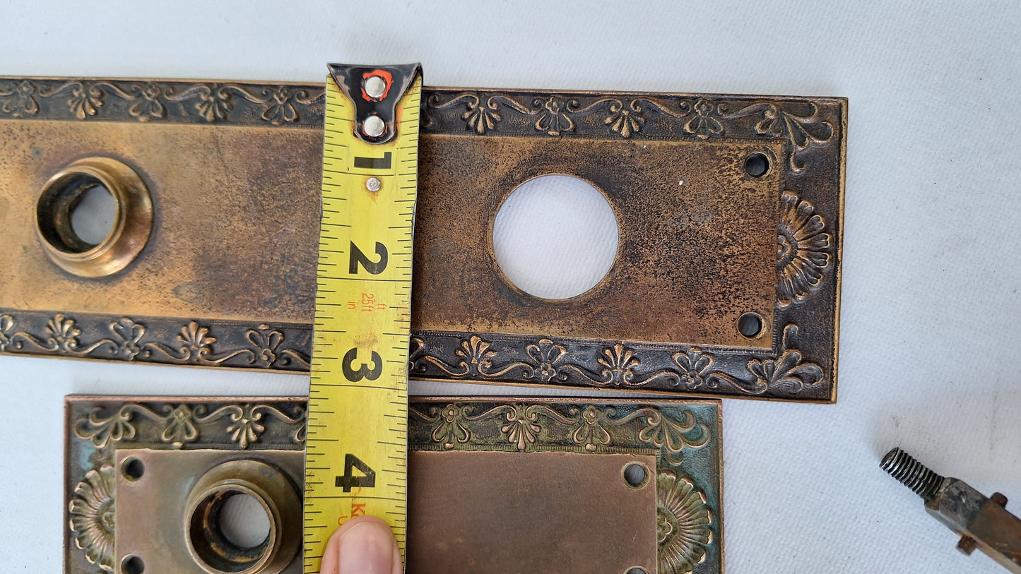 Parthenon Bronze Front Door Hardware, Antique Floral Design Door Knob and Plate Set