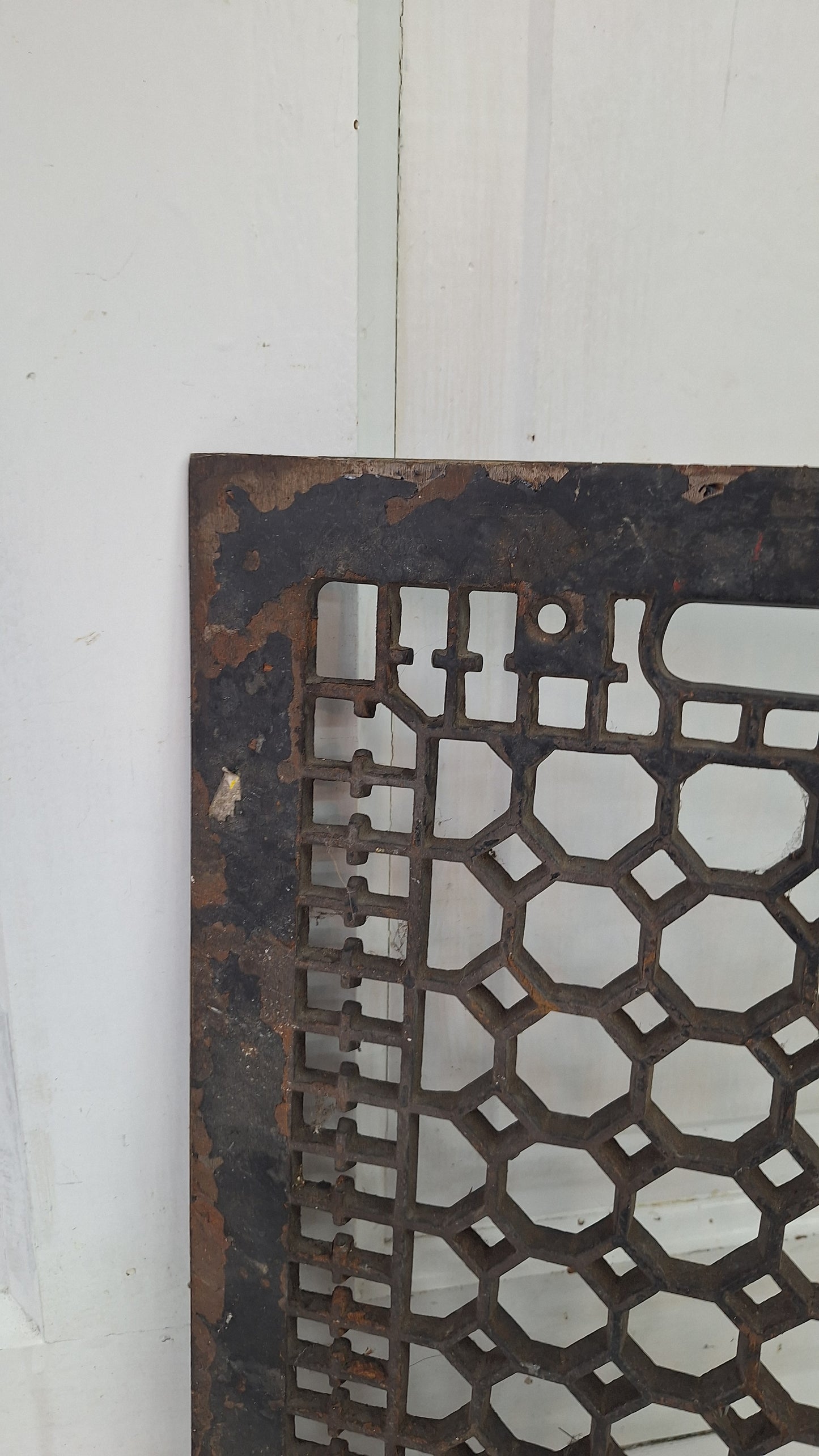 14 x 12 Antique Ornate Pattern Vent Cover, Salvaged Cast Iron Floor Grate