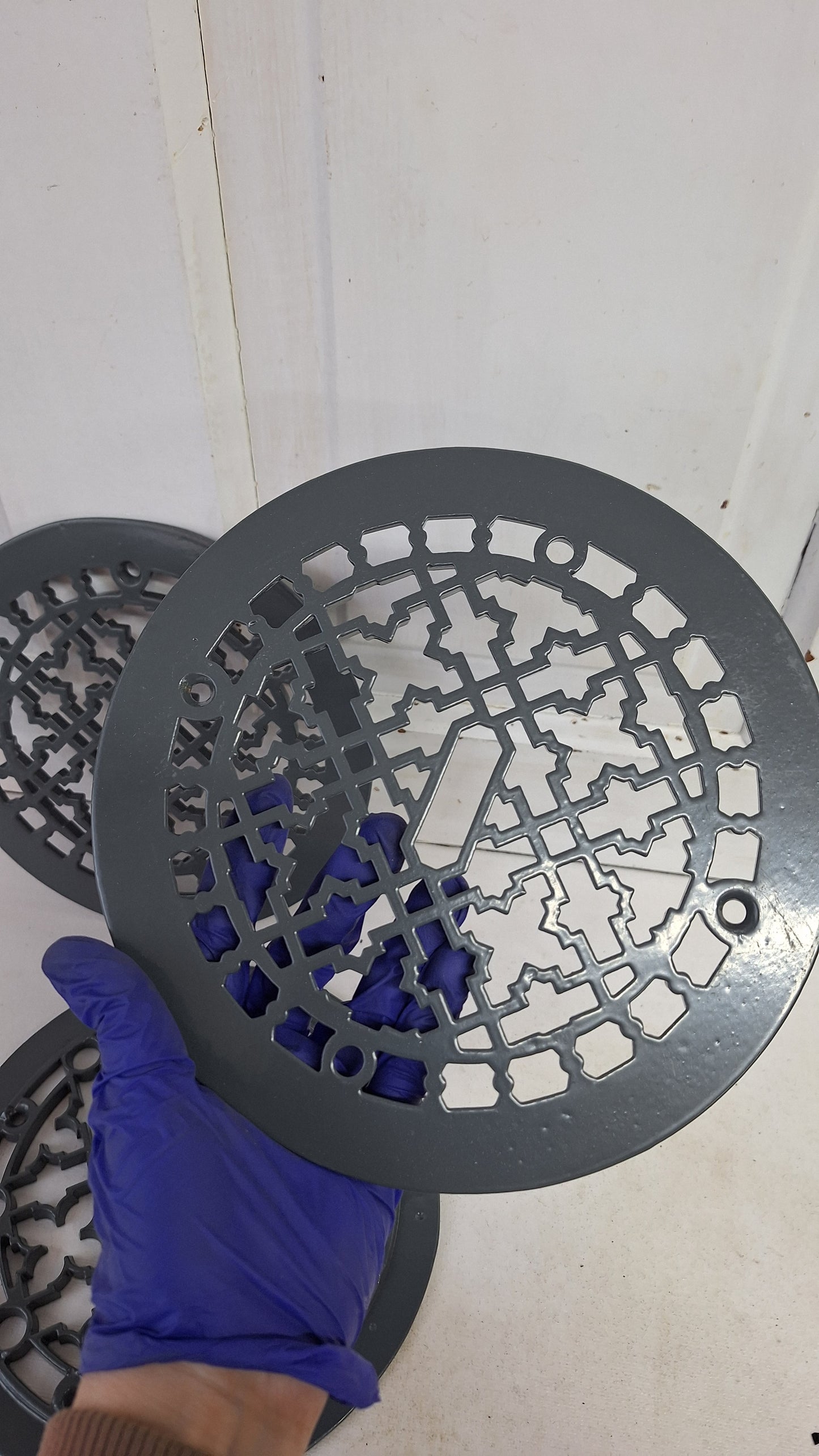 8" Round Antique Vent Cover, Circle Cast Iron Register Grate