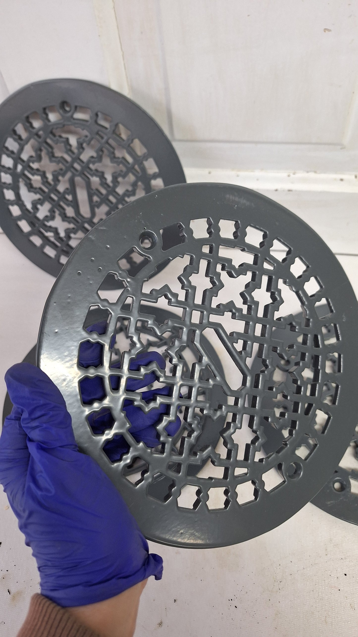 8" Round Antique Vent Cover, Circle Cast Iron Register Grate