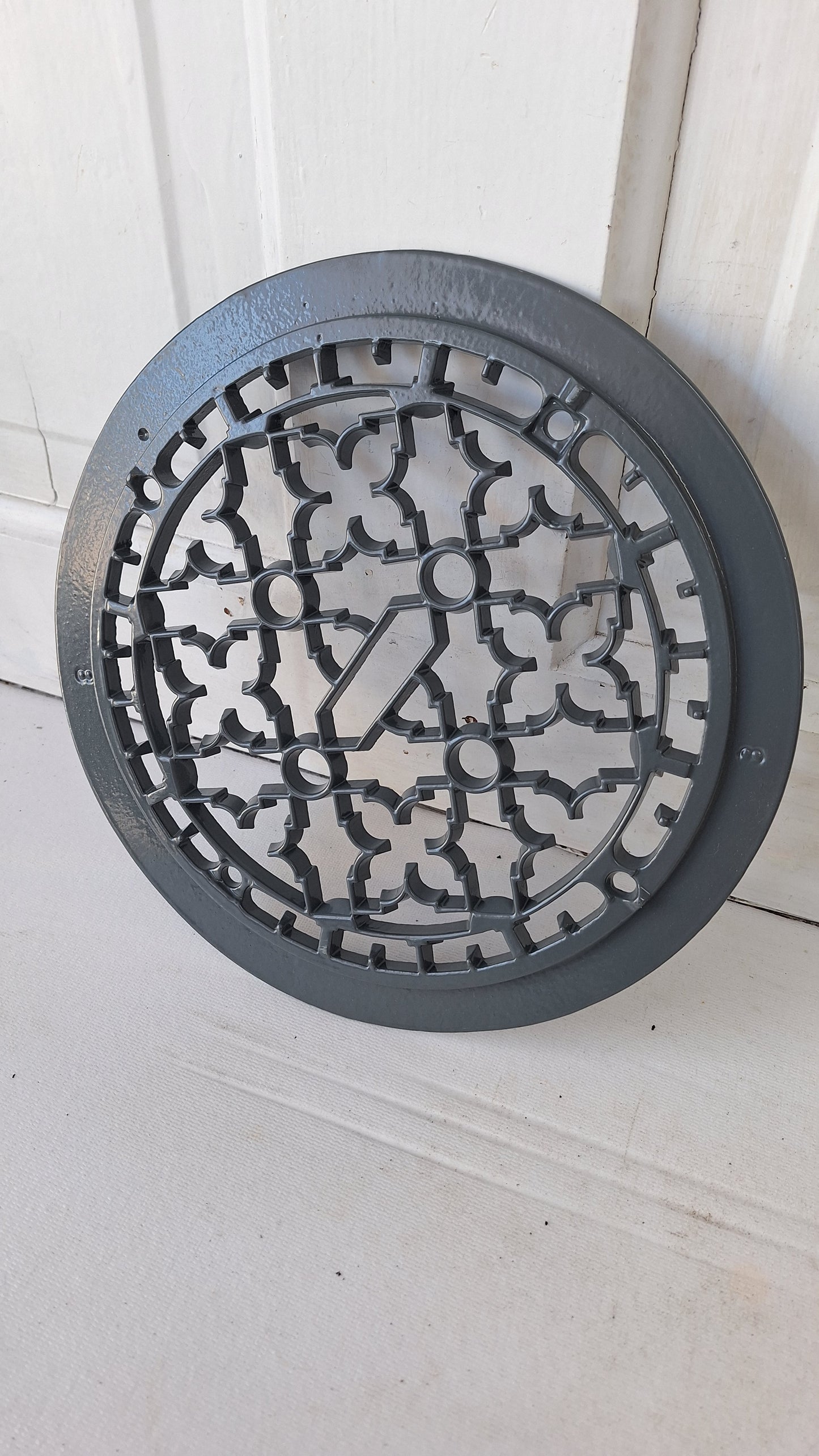 10" Round Antique Vent Cover, Circle Cast Iron Register Grate