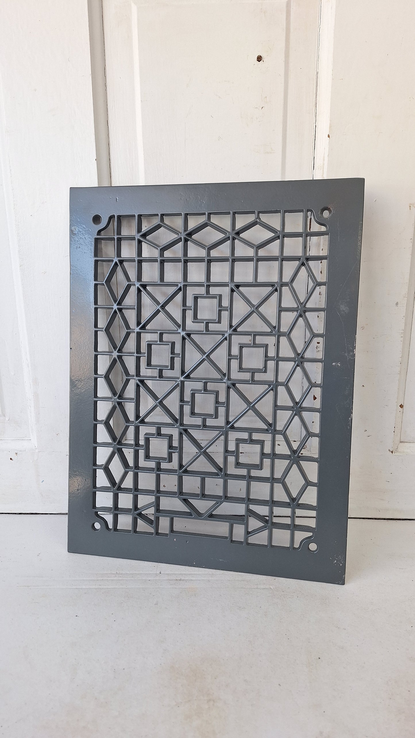 12 x 16 Fancy Antique Vent Cover, Vintage Iron Register Grate