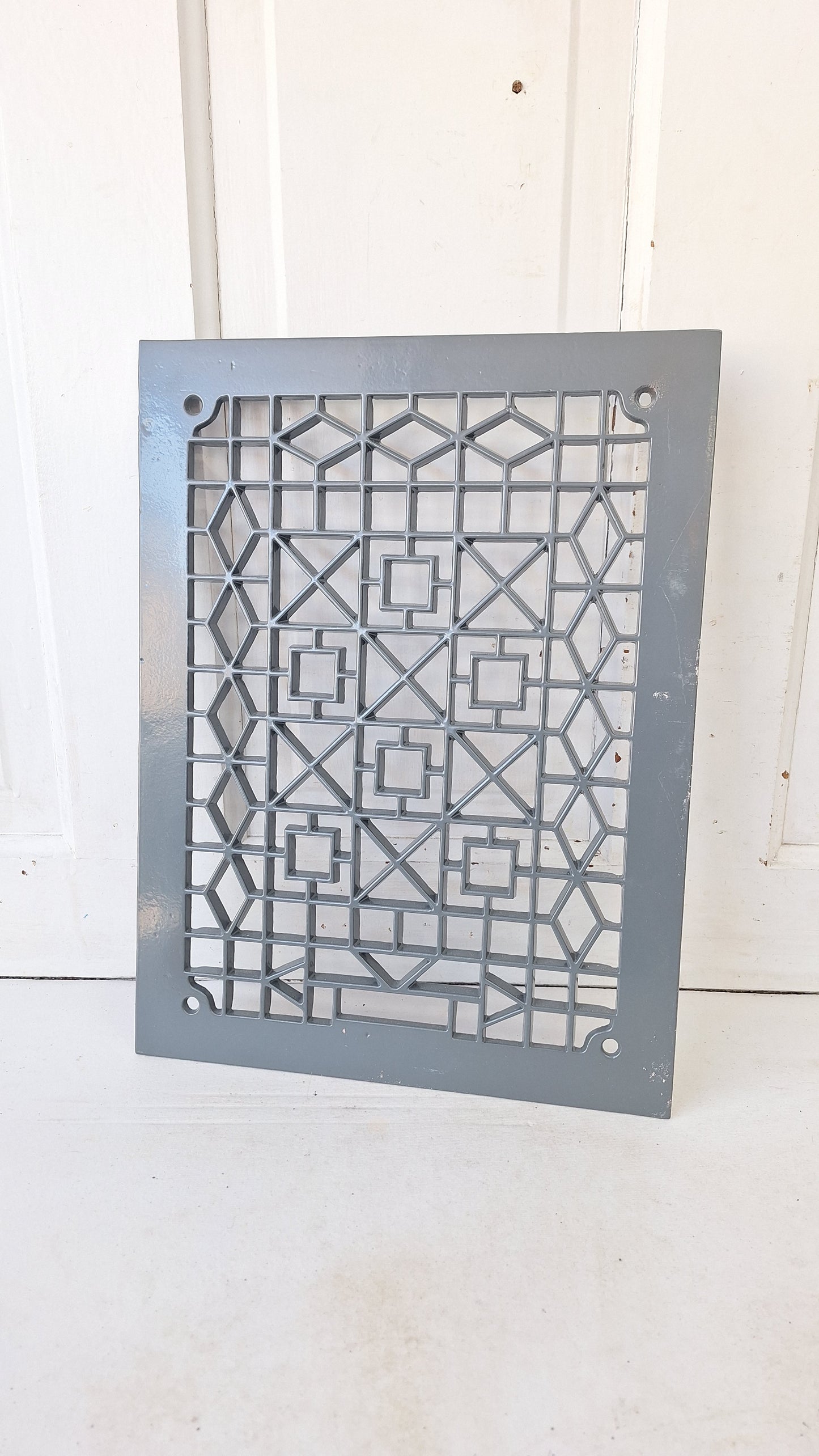 12 x 16 Fancy Antique Vent Cover, Vintage Iron Register Grate