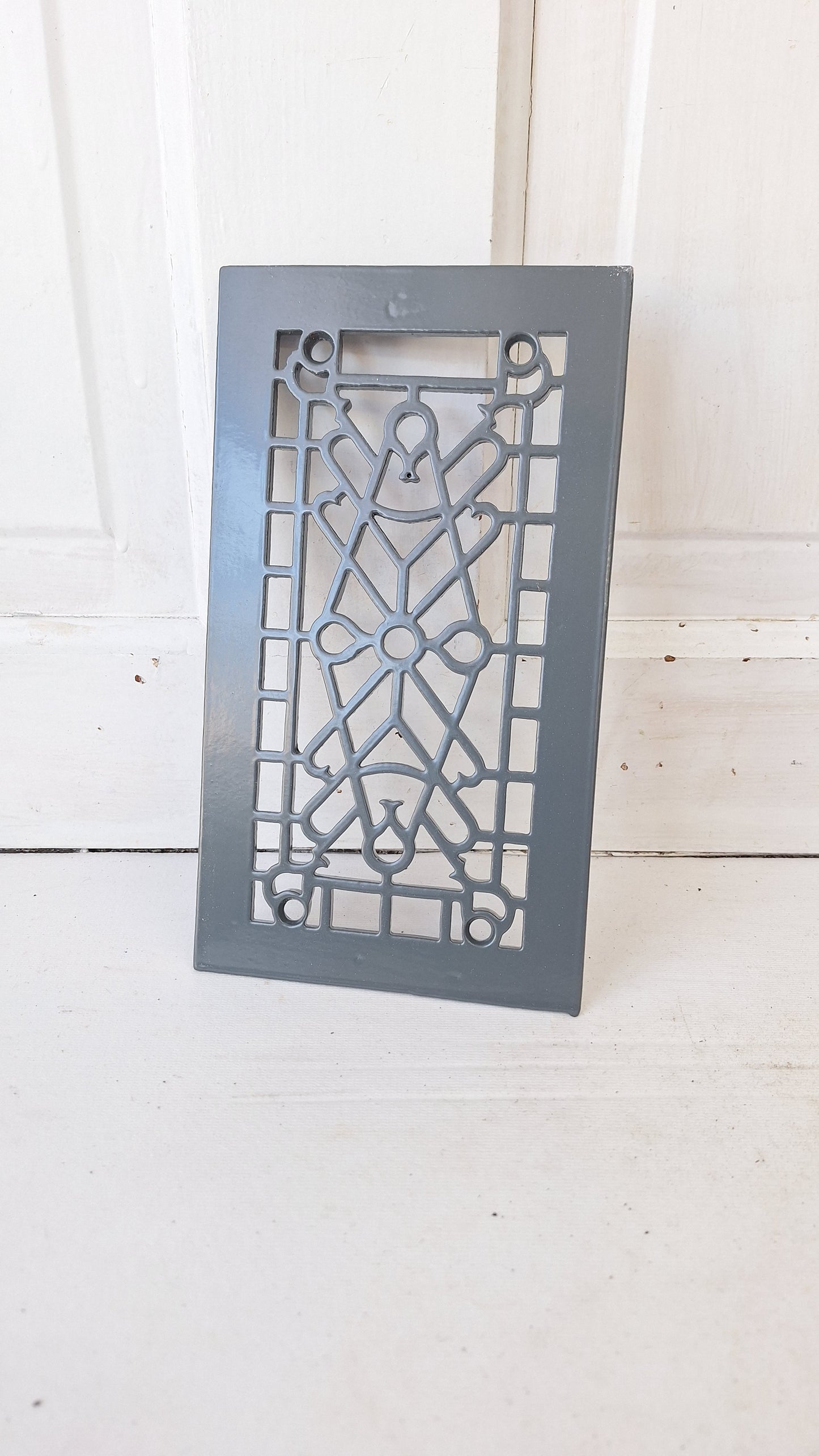 5 x 9 Antique Vent Cover, Narrow Iron Register Grate
